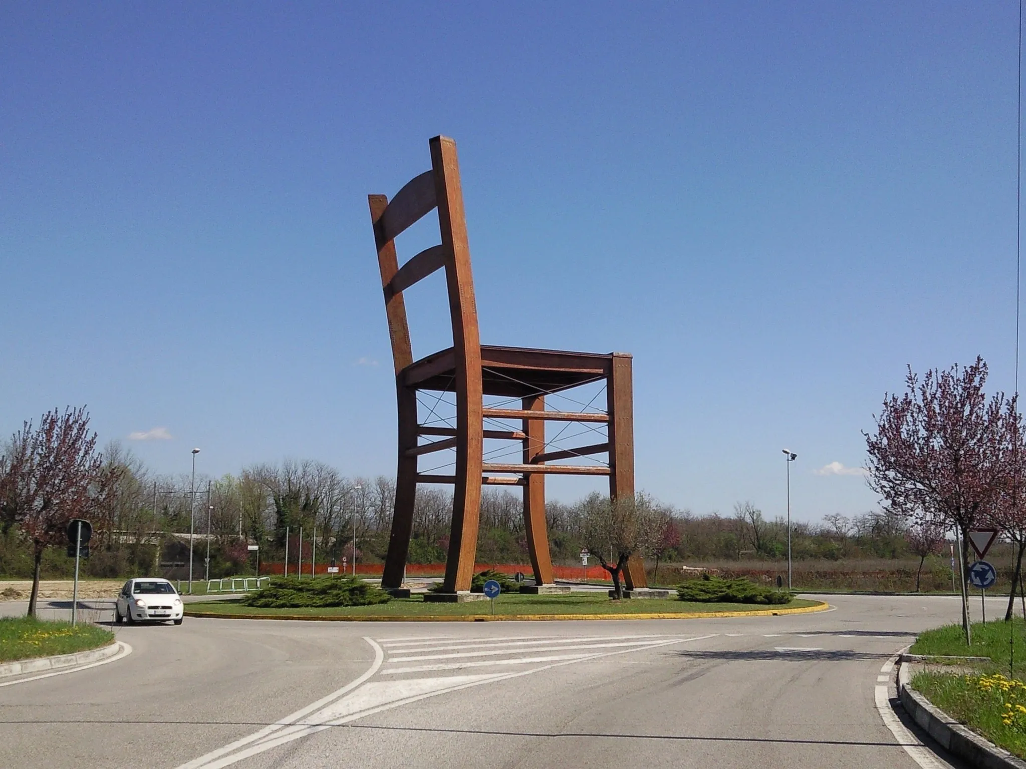 Photo showing: The big Chair of Manzano
