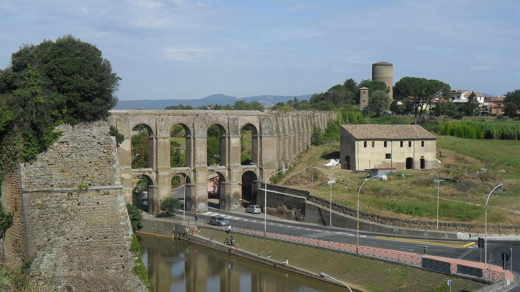 Photo showing: The acqueduct of Nepi