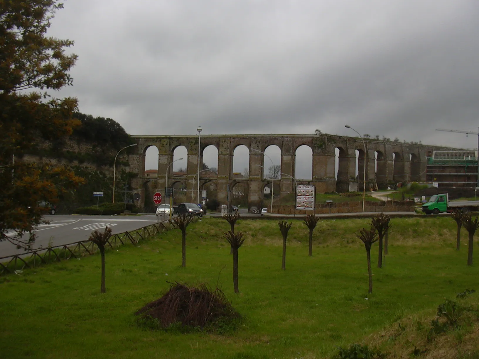 Photo showing: Nepi (Latium), aqueduct