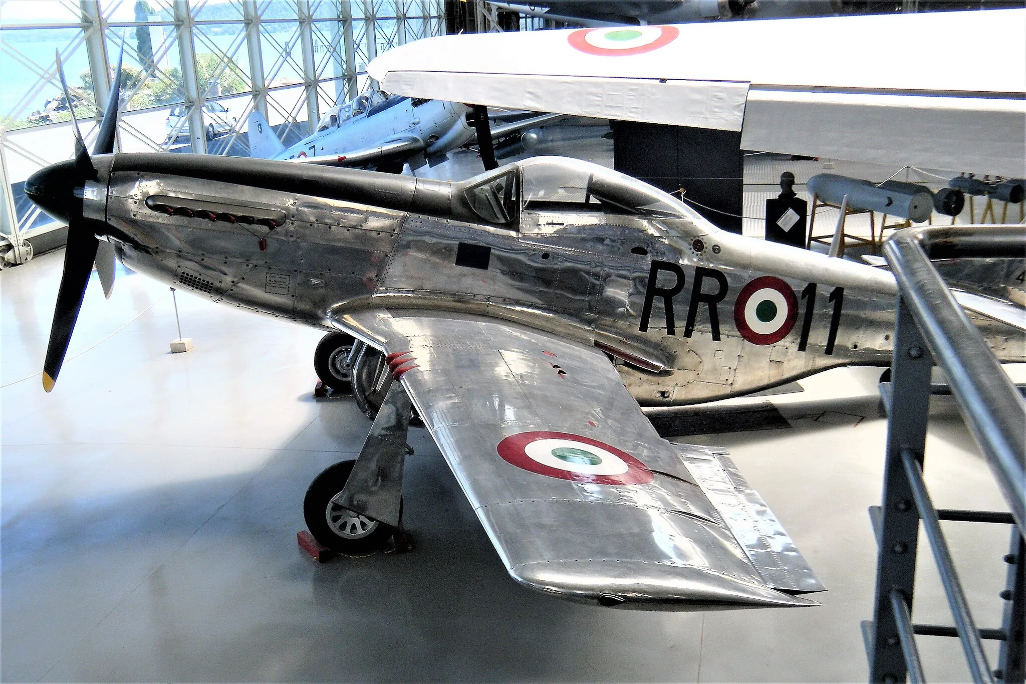 Photo showing: Mustang aircraft, Museo Storico dell'Aeronautica, Vigna di Valle, Italy
