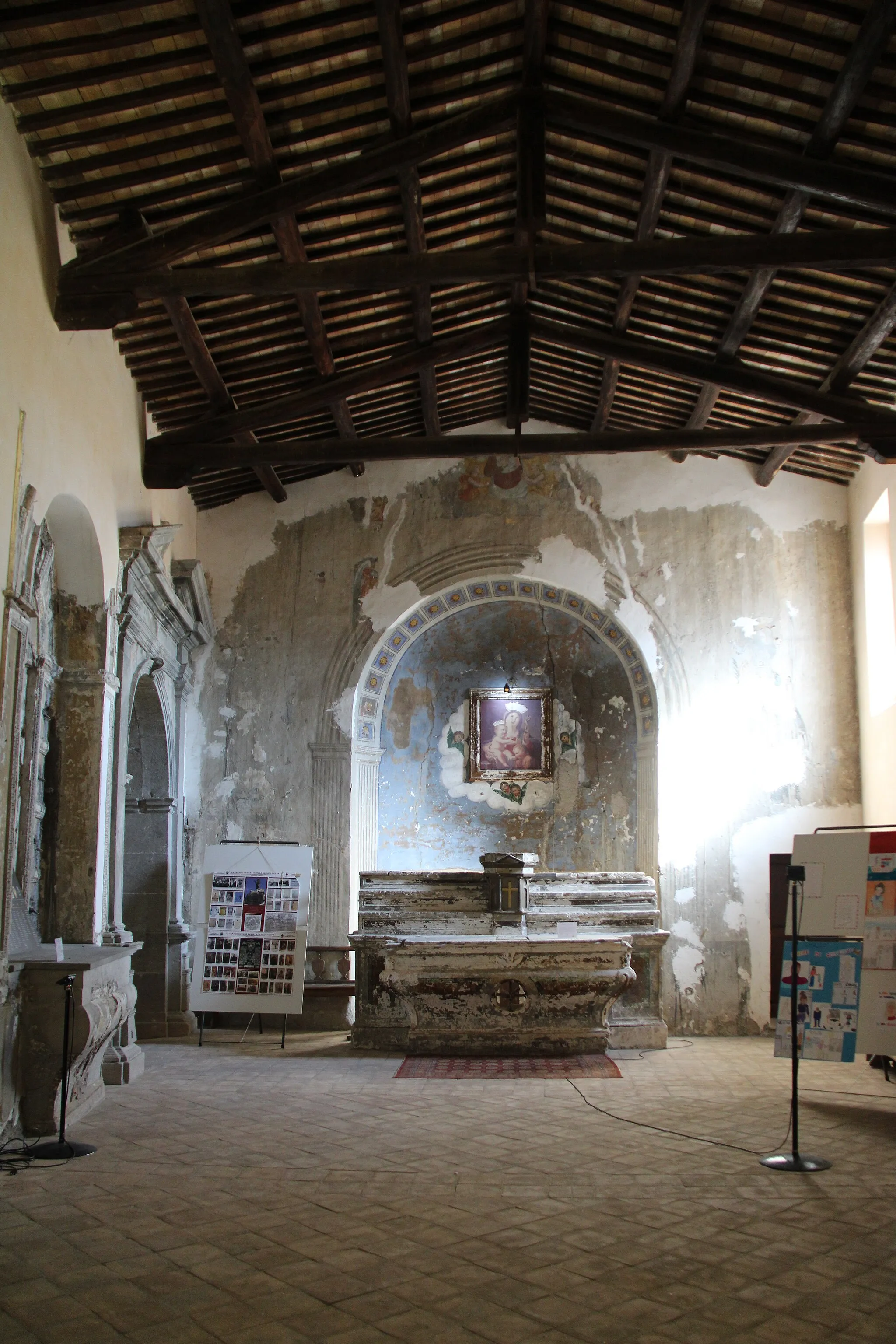 Photo showing: Ex chiesa di Santa Maria Assunta in Cielo (Sipicciano), interno