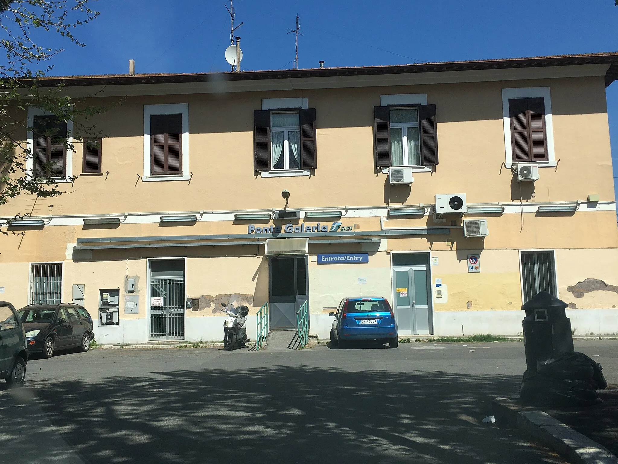 Photo showing: Ponte Galeria railway station