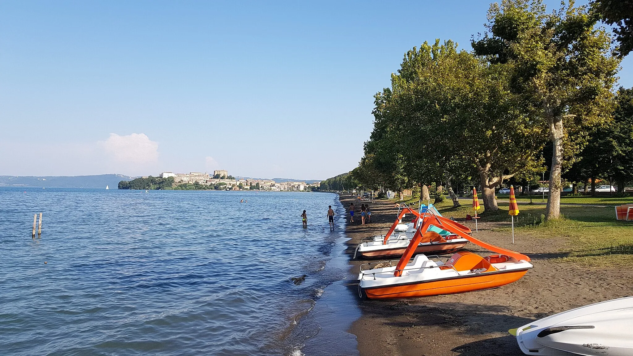 Photo showing: Il lago di Bolsena a Capodimonte