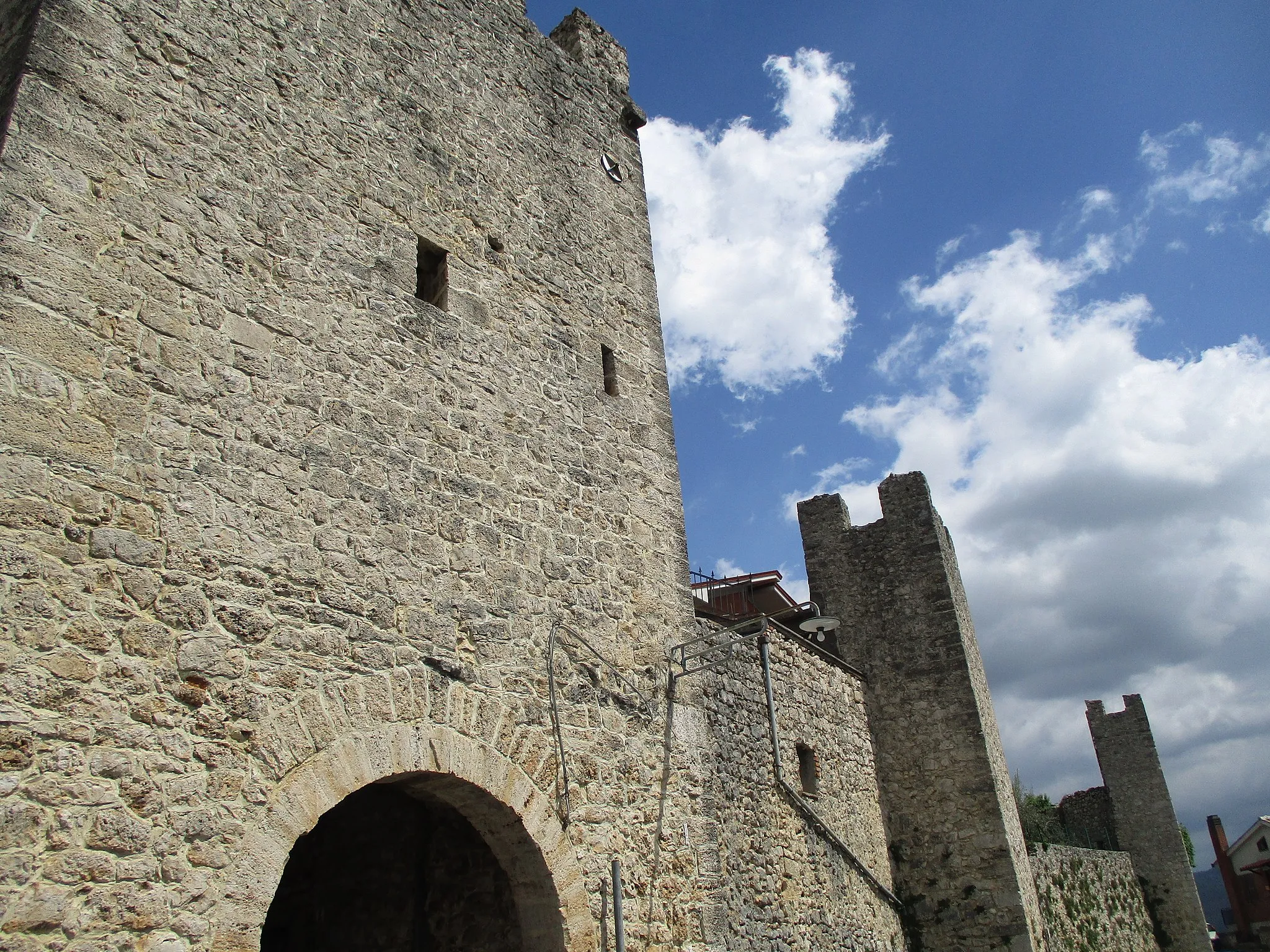 Photo showing: Cinta muraria di Vico nel Lazio