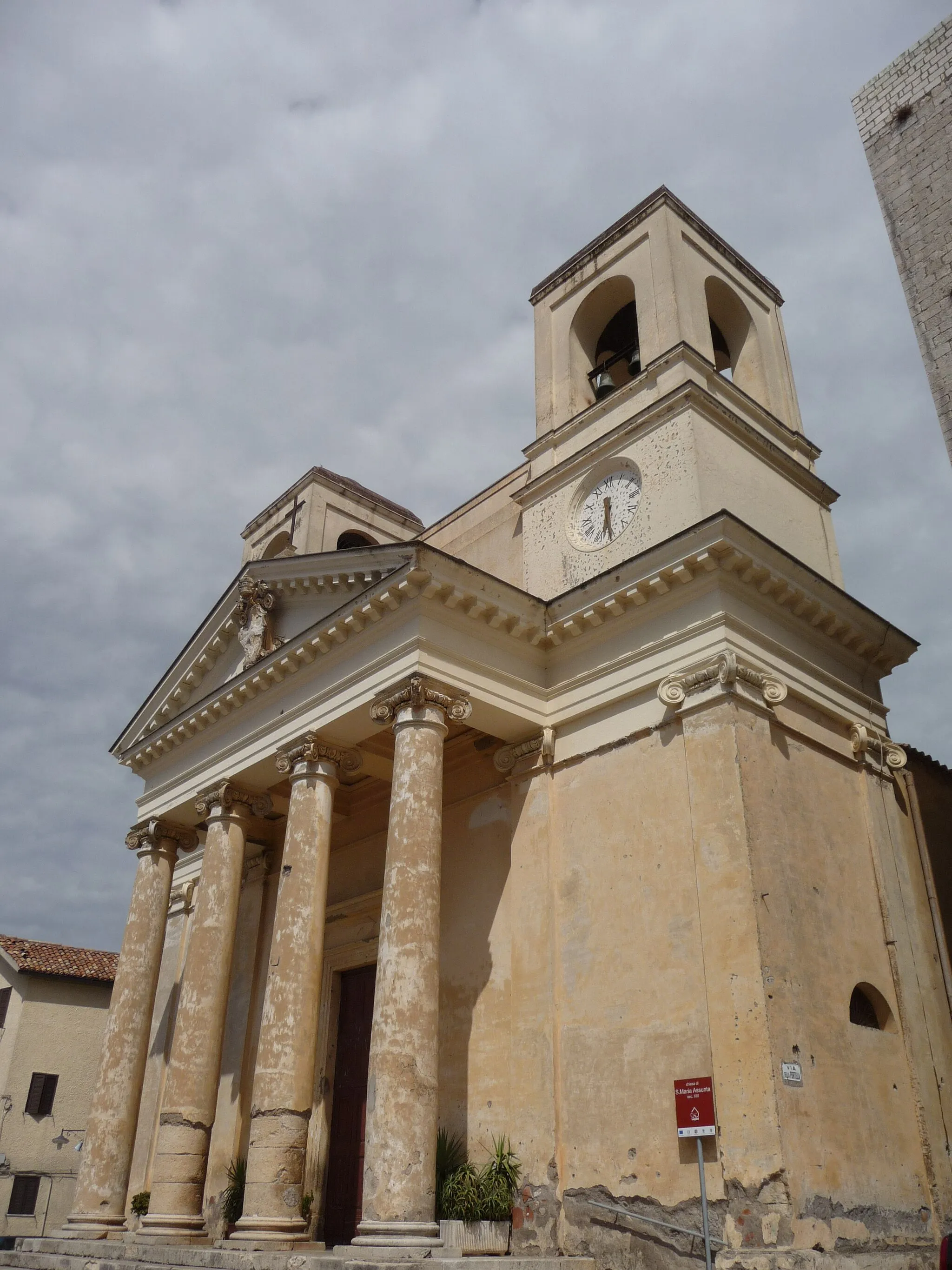 Photo showing: Facciata della Chiesa dell'Assunta