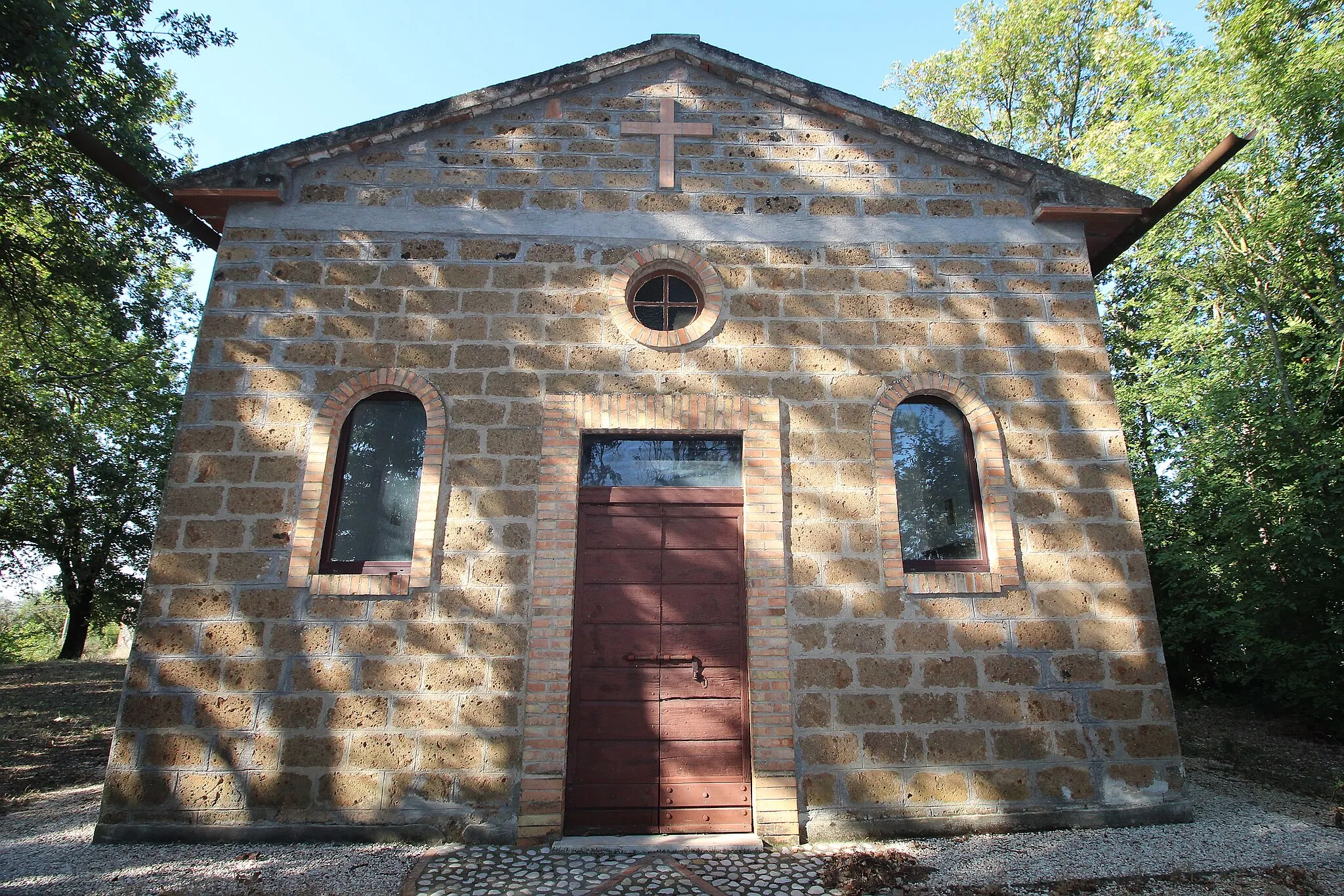 Photo showing: church San Biagio, Gualdo, hamlet of Narni, Province of Terni, Umbria, Italy