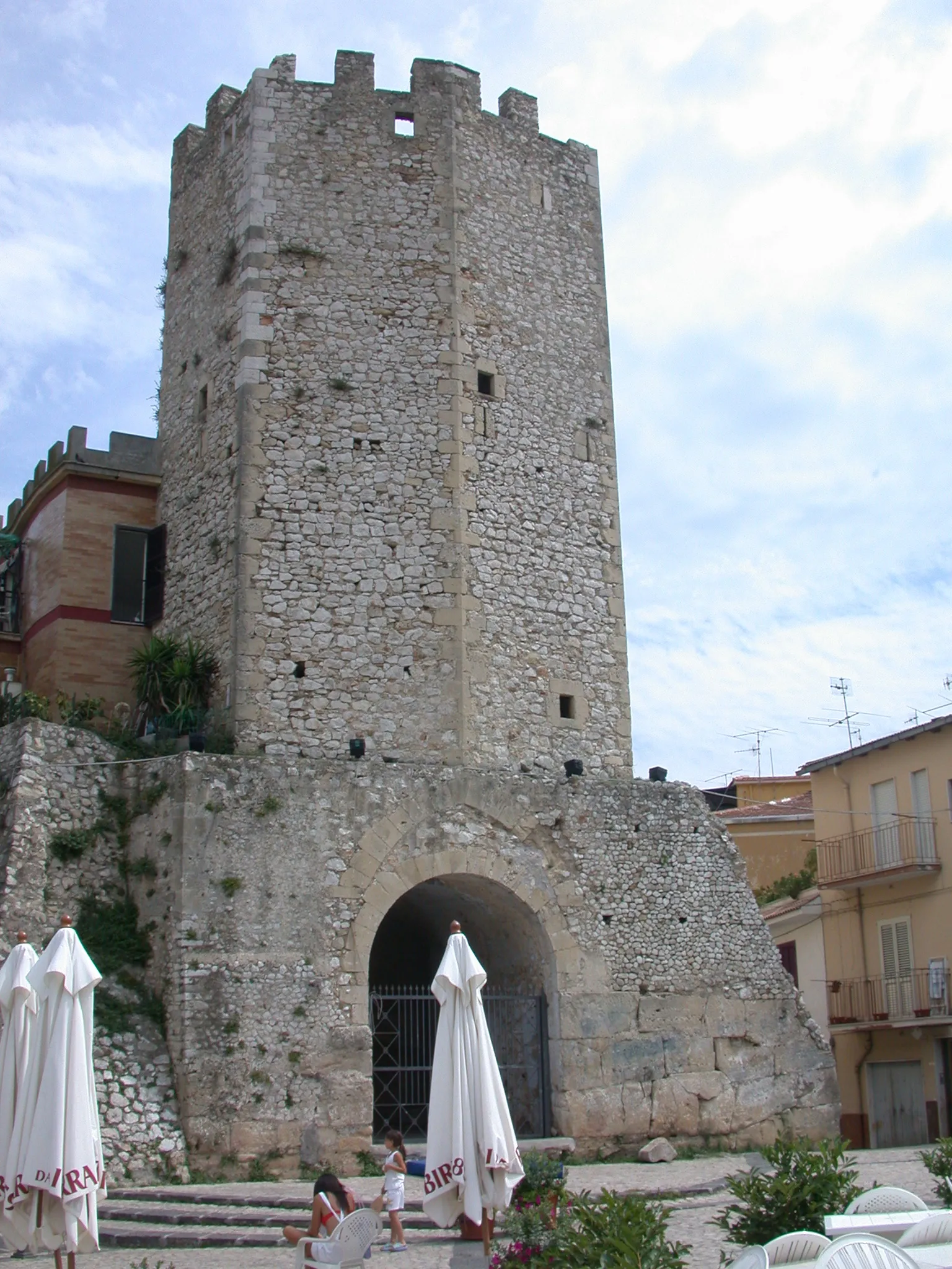 Photo showing: Formia (provincia di Latina, Lazio, Italia), Castellone, torre ottagonale.