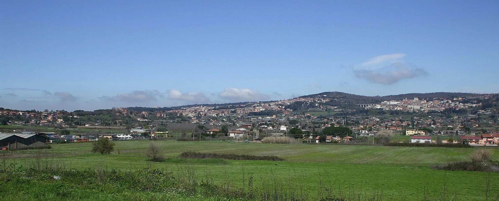 Photo showing: Albano Laziale ed Ariccia panorama da Vallericcia