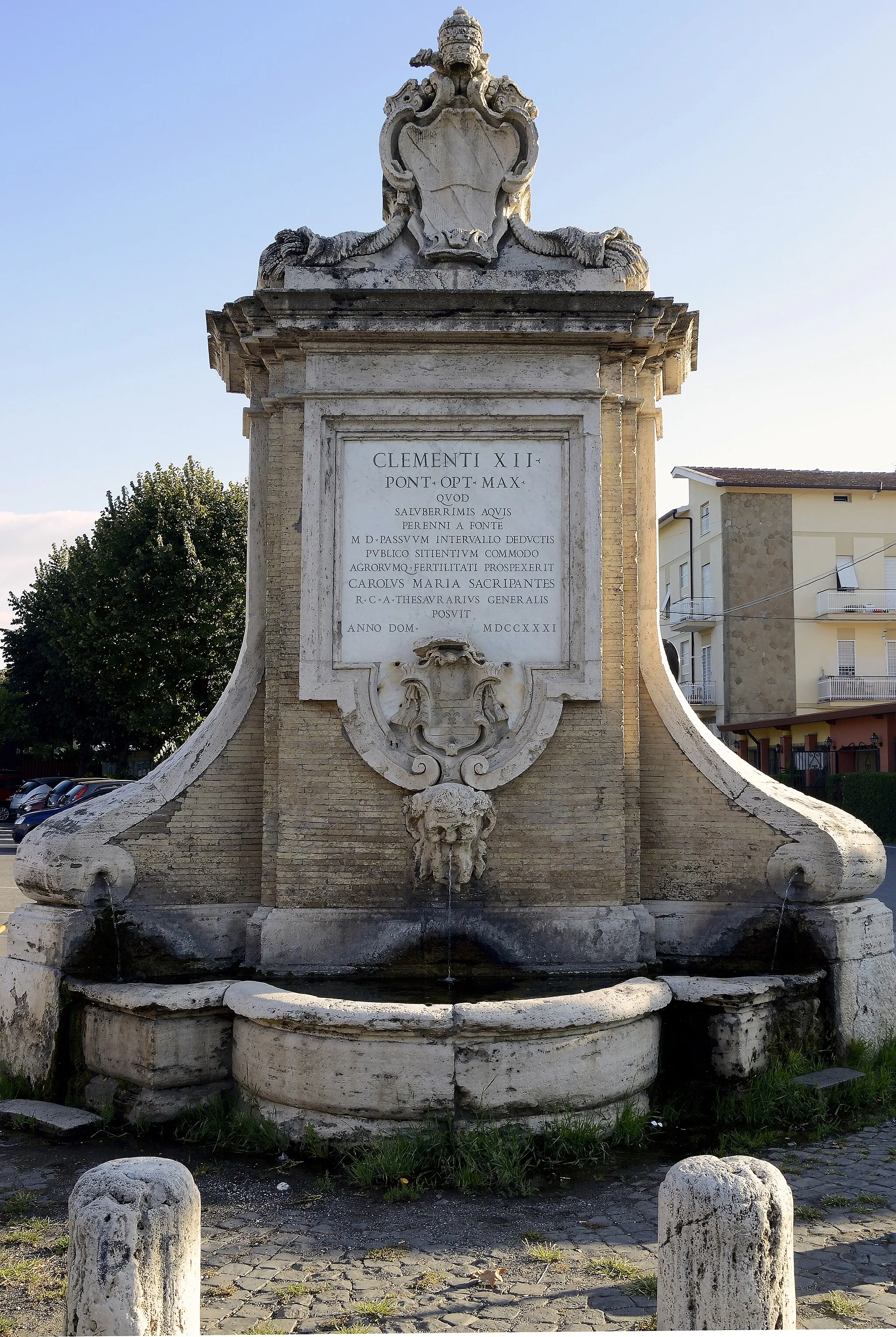 Photo showing: Fountain vermicino of Luigi Vanvitelli