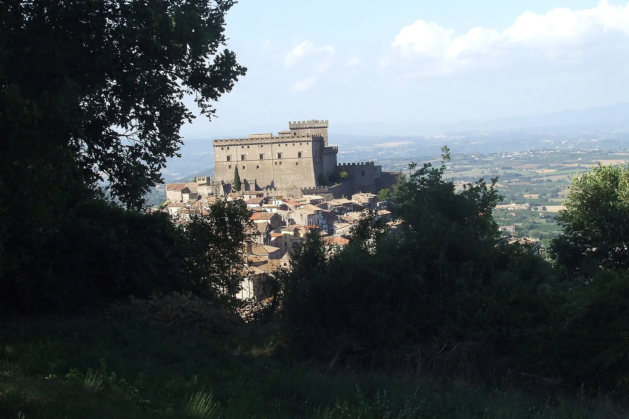 Photo showing: Castello Orsini.