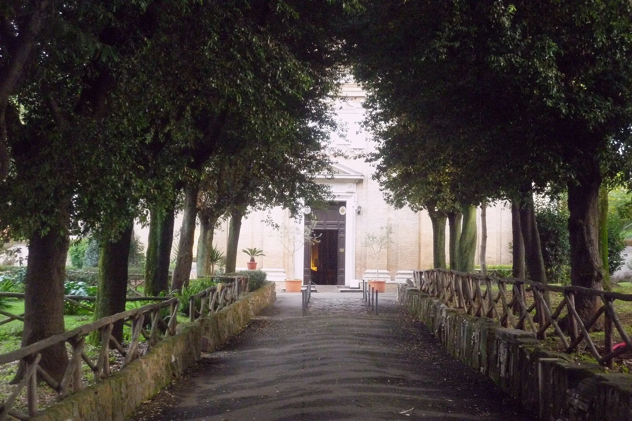 Photo showing: Church of Saint Paul Apostle, "Tre Fontane" Abbey, Rome - Italy