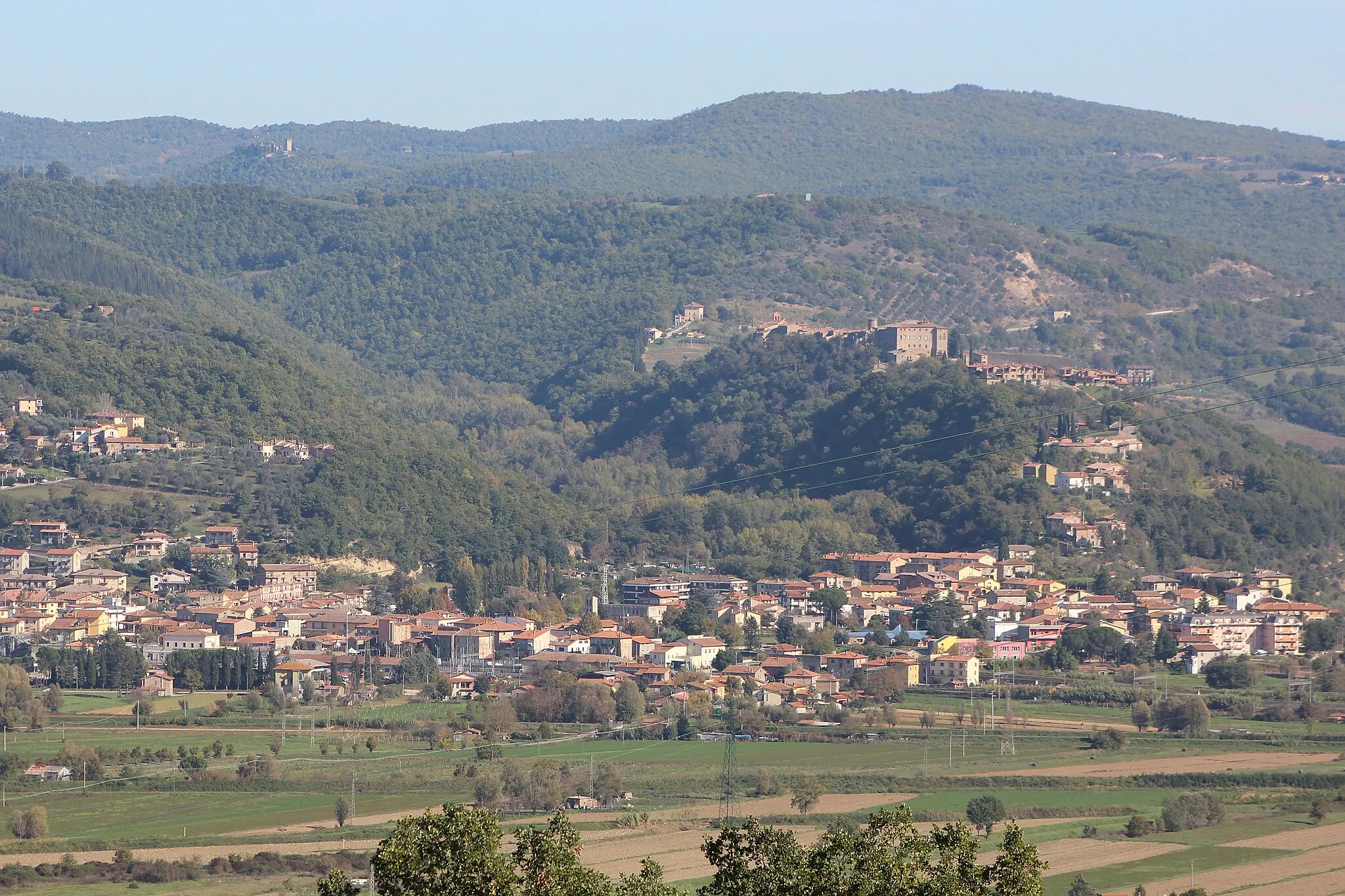 Photo showing: Panorama of Fabro Scalo, hamlet of Fabro, Province of Terni, Umbria, Italy