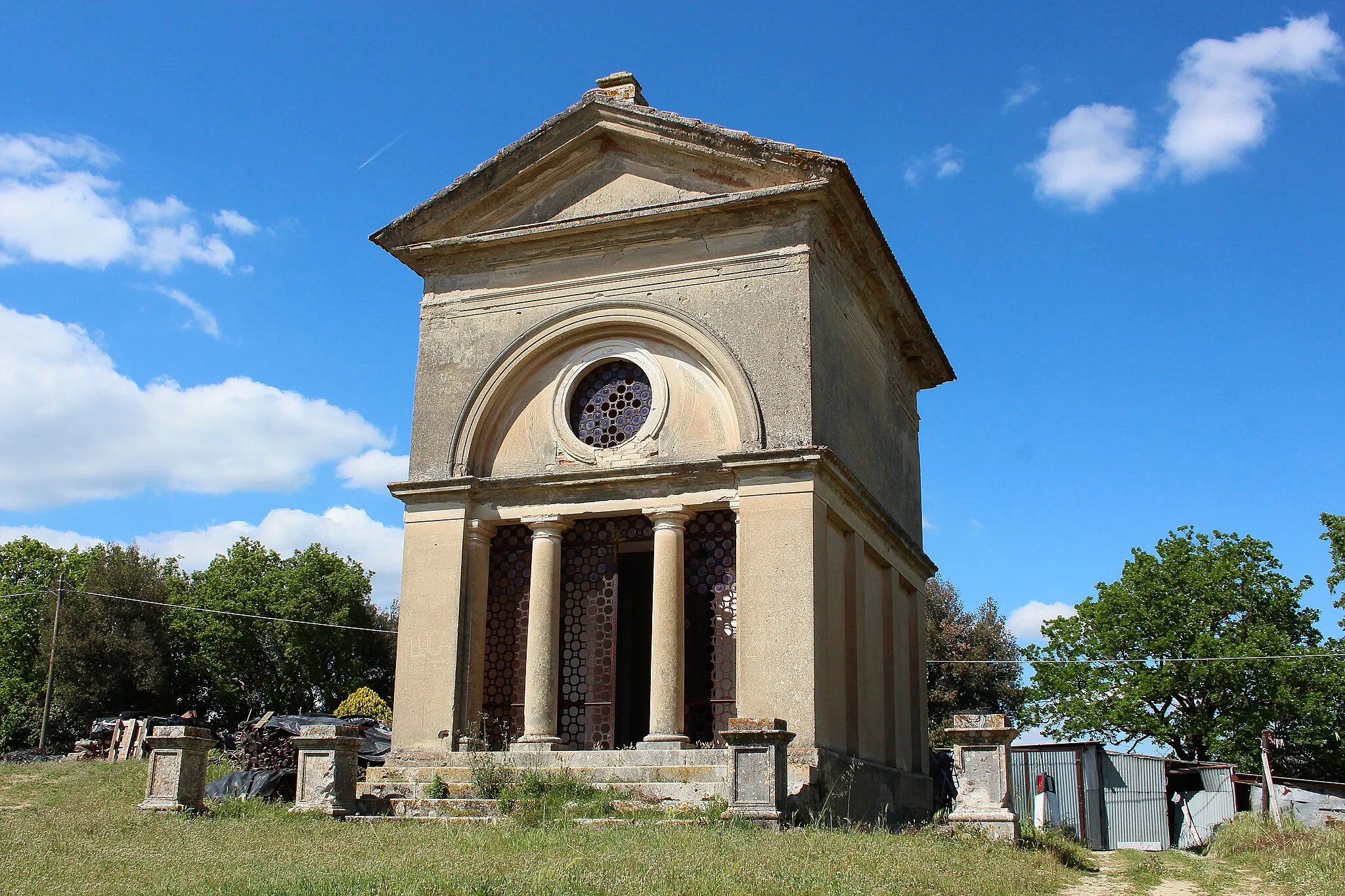 Photo showing: Mausoleo, Bagni, hamlet of Orvieto, Umbria, Italy