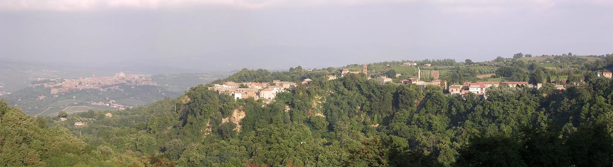 Photo showing: Panorama di Sugano, frazione di Orvieto (TR), visto dal castello di San Quirico