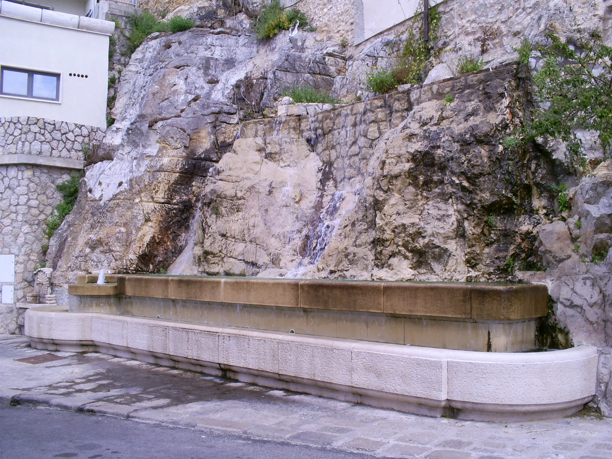 Photo showing: Monte San Biagio (LT) Italy - Fountain by Giuseppe Quinto in Via Roma