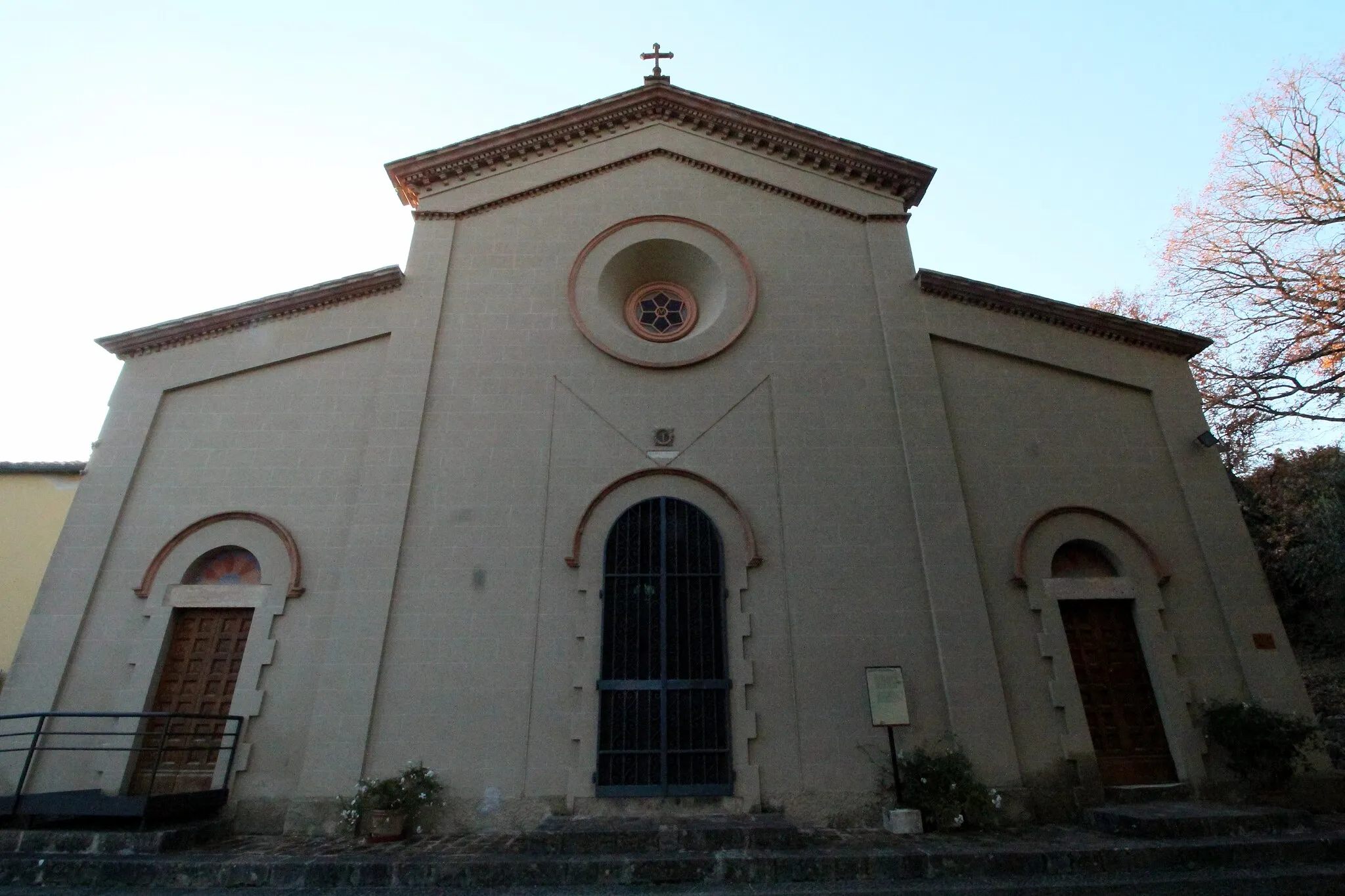 Photo showing: Church Santa Maria Assunta, Palazzone, hamlet of San Casciano dei Bagni, Province of Siena, Tuscany, Italy