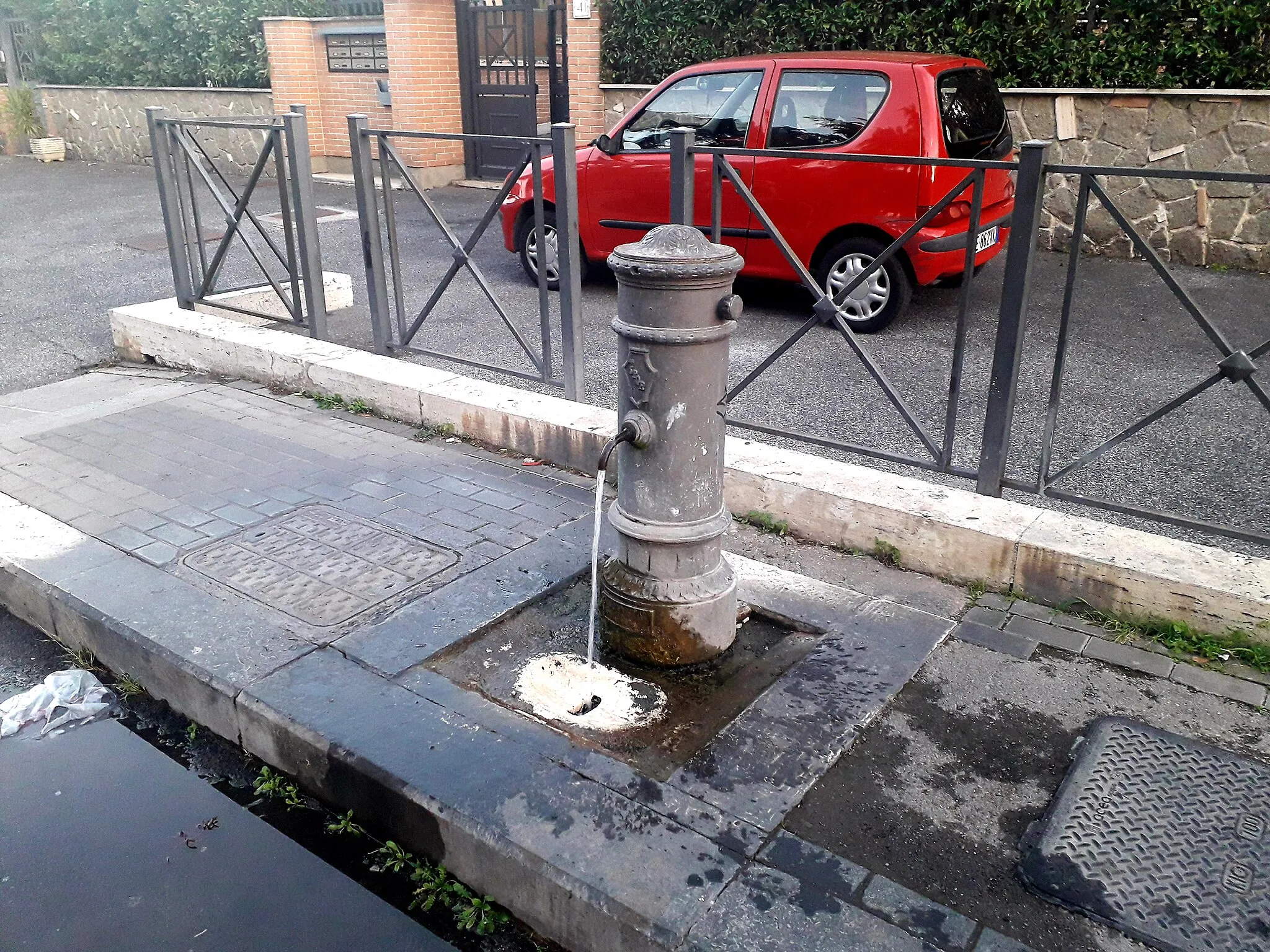 Photo showing: Fountain of Osteria del Curato