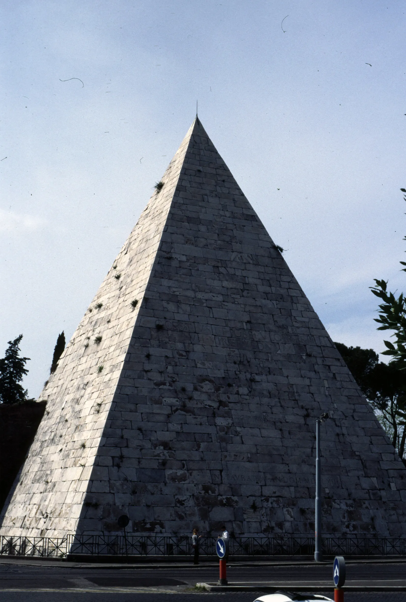 Photo showing: Pyramide des Cestius in Rom, um die Zeitenwende