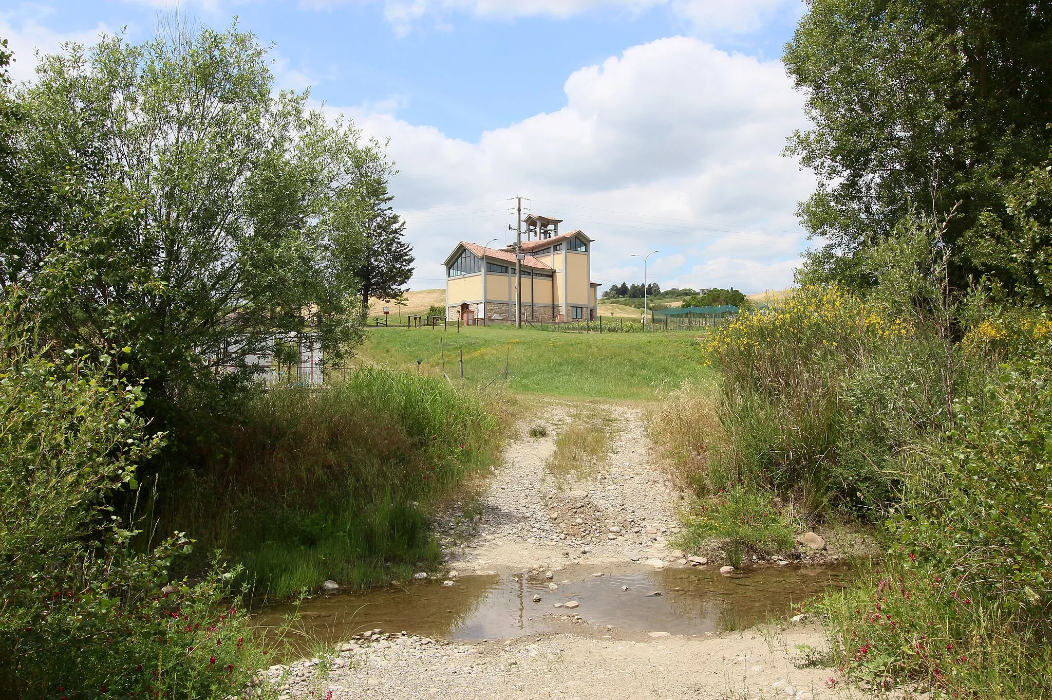 Photo showing: church Santa Elisabetta, Ponte a Rigo, hamlet of San Casciano dei Bagni, Province of Siena, Tuscany, Italy