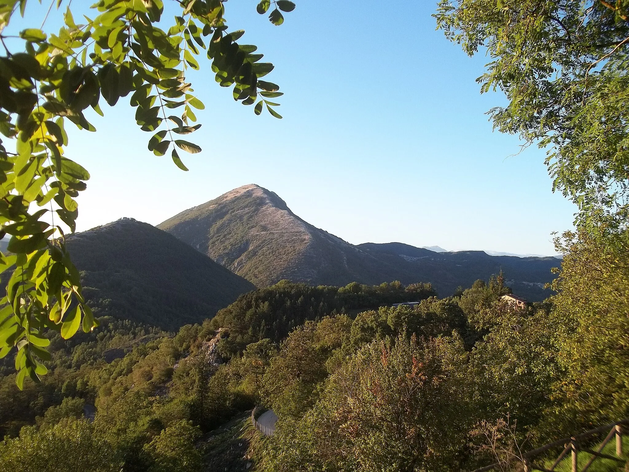 Photo showing: mountain, latium, italy