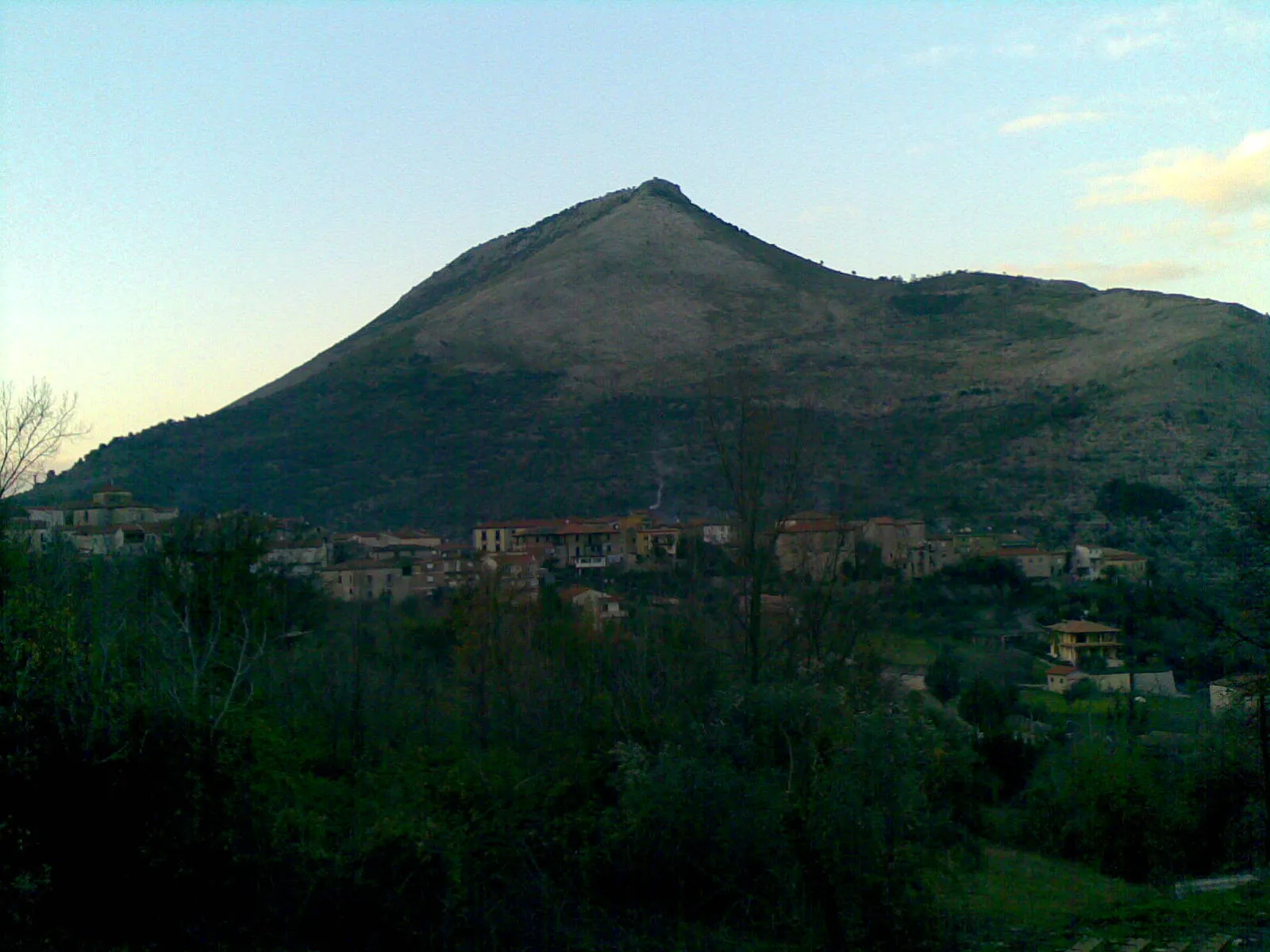 Photo showing: View of San Pietro in Curolis aka Esperia Inferiore, Esperia township, province of Frosinone.