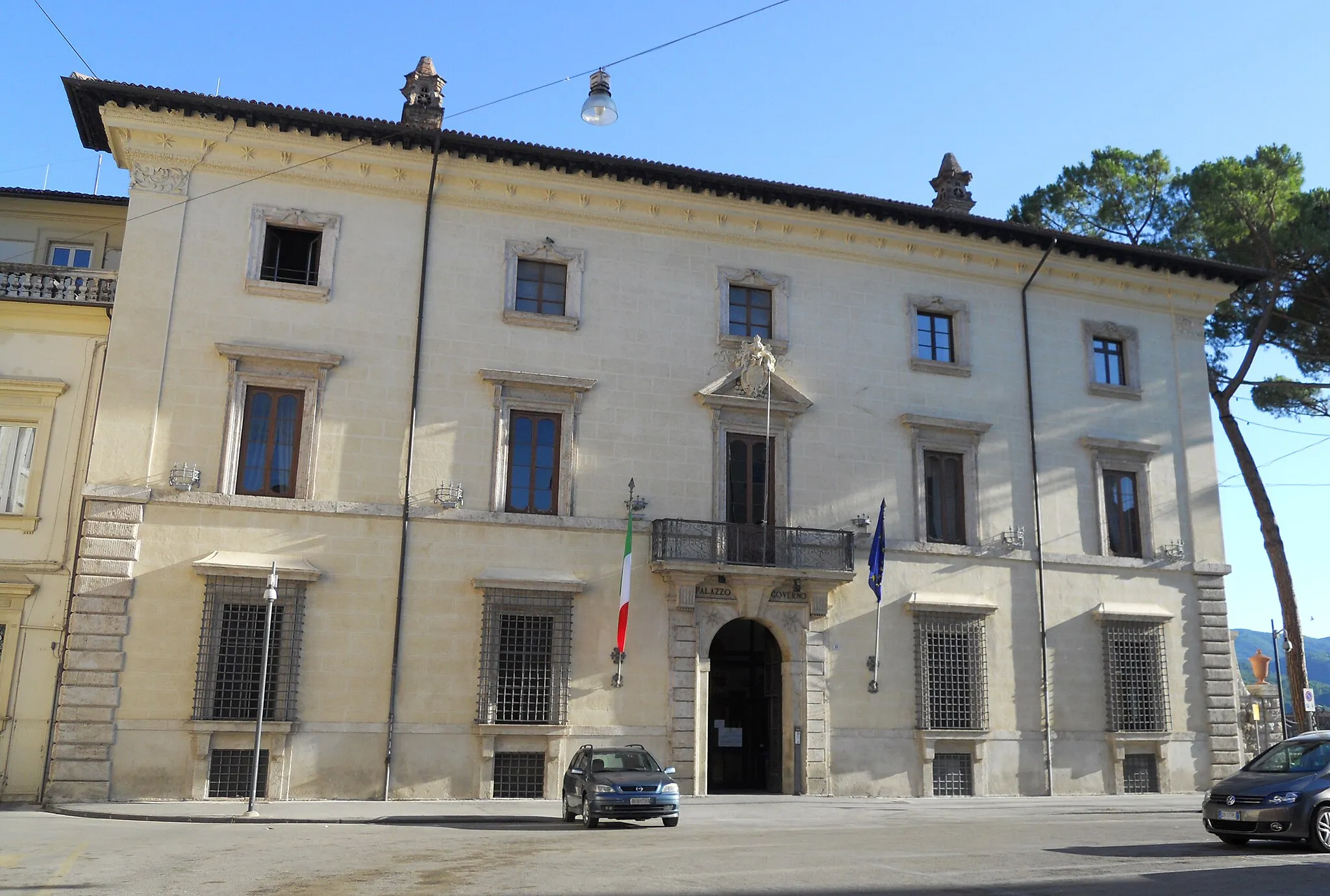 Photo showing: Facade of Palazzo Vincentini - Rieti, Italy