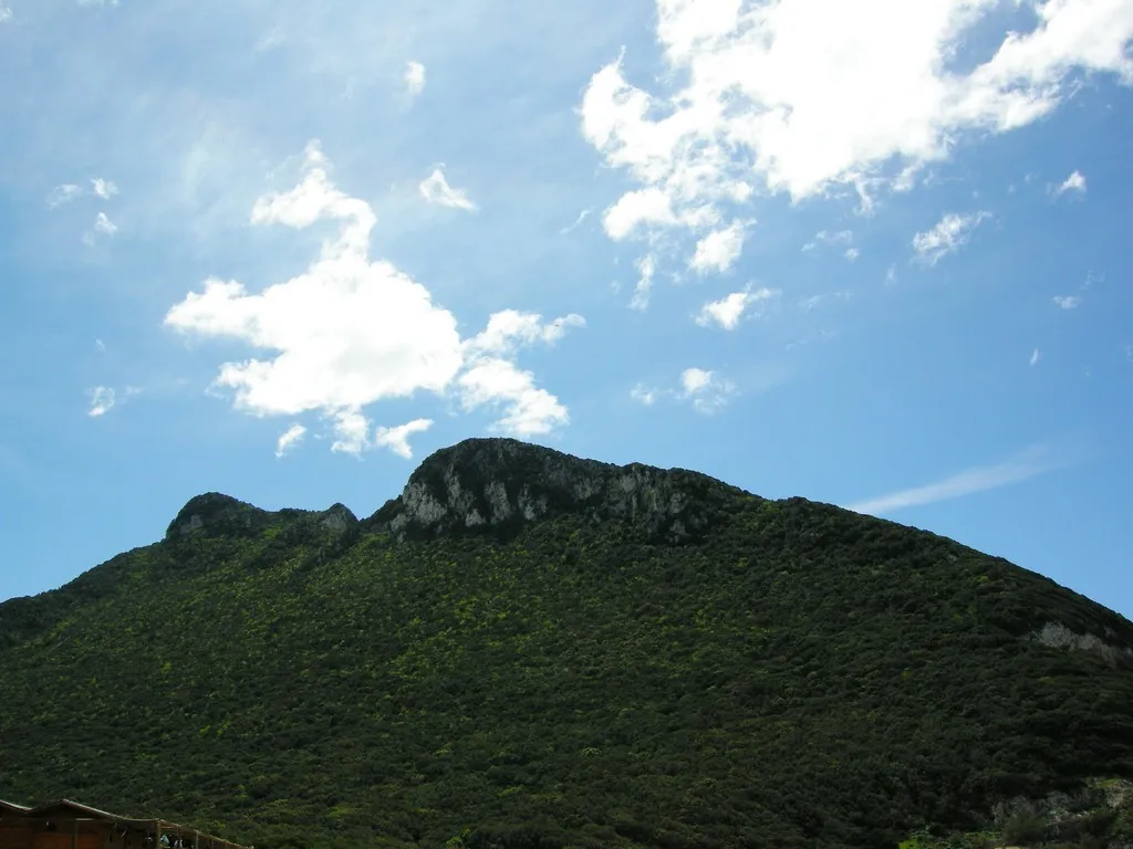 Photo showing: Circeo mount