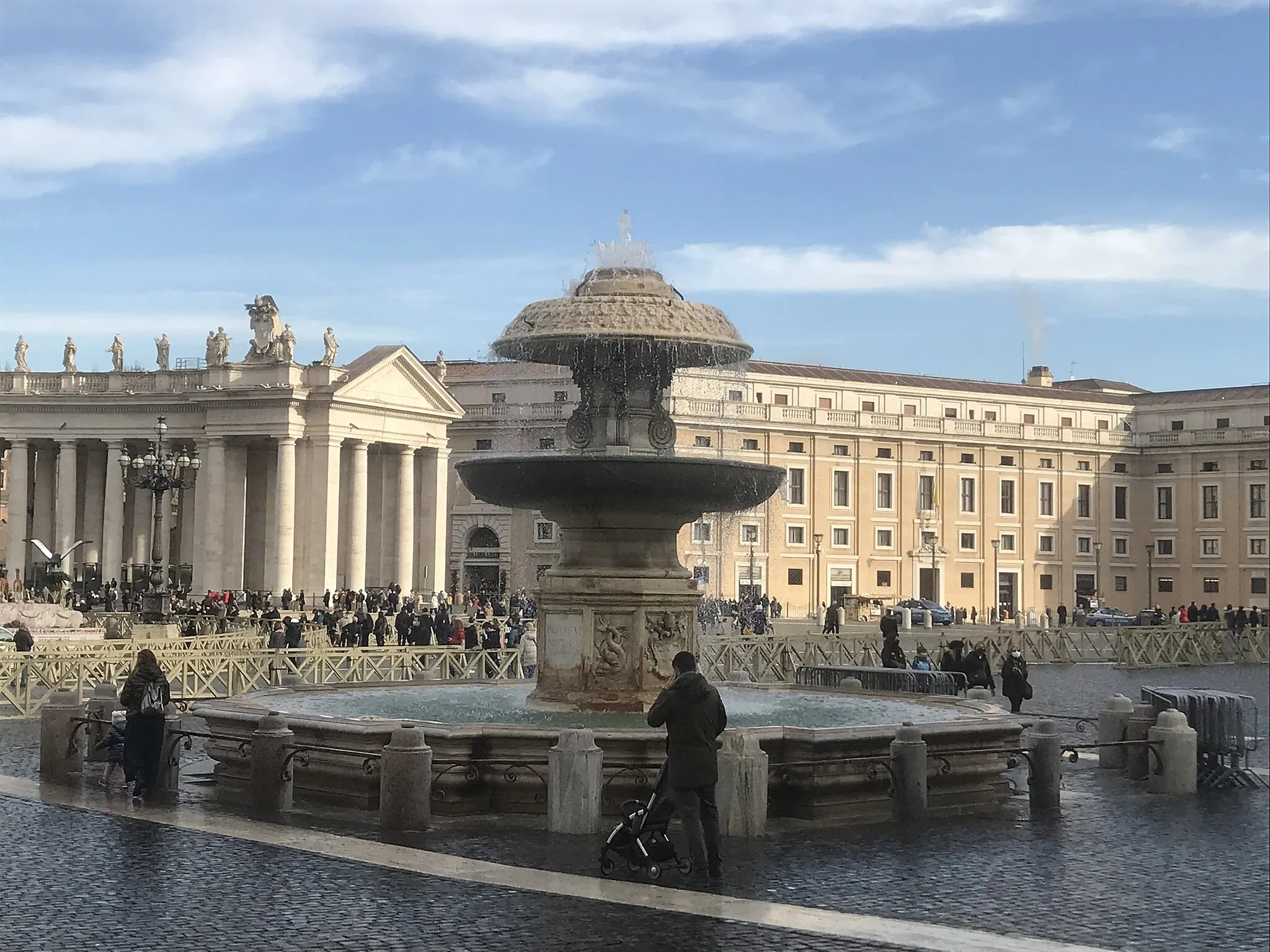 Photo showing: Fontana della Chiavica del Bufalo