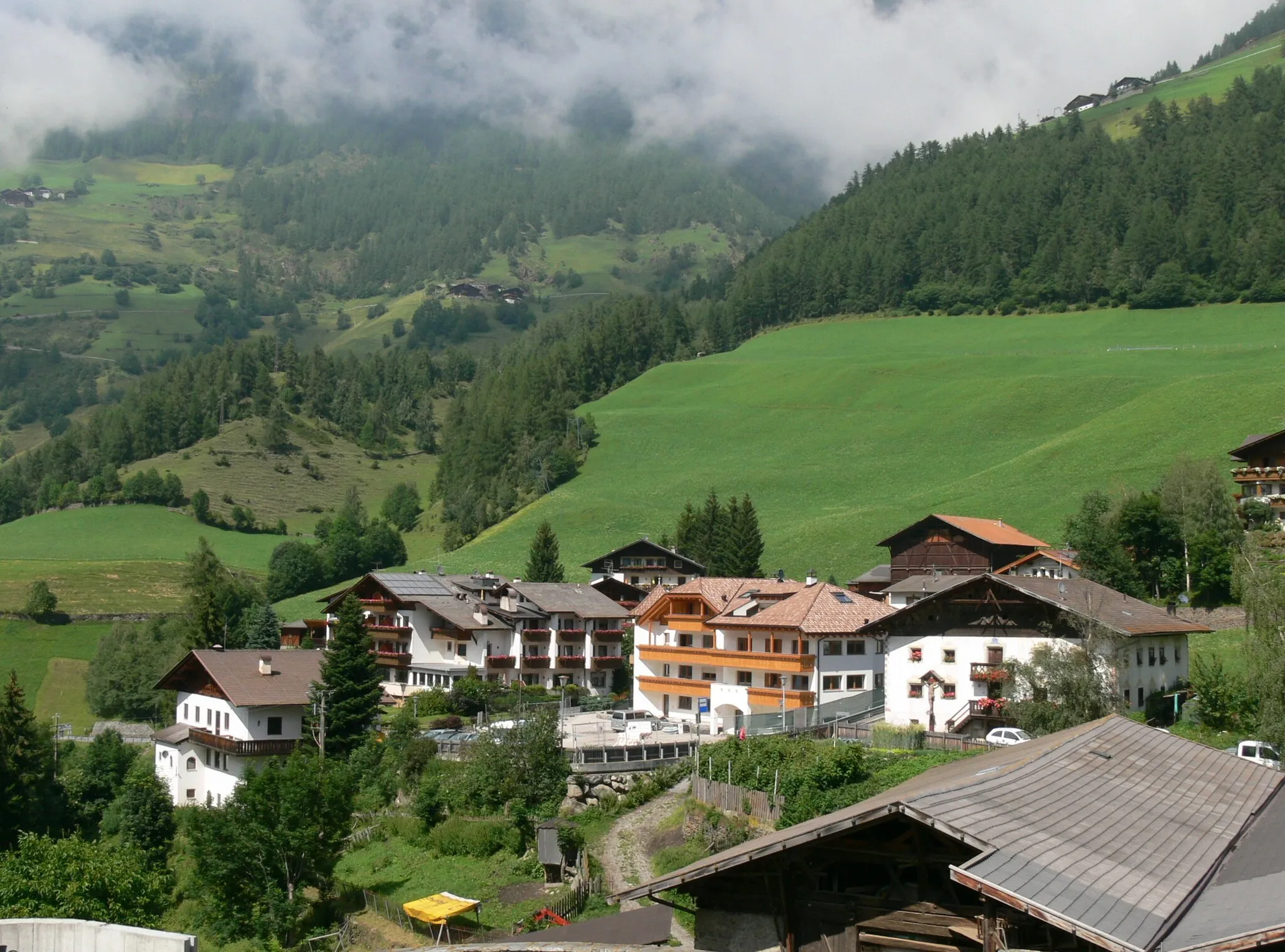 Photo showing: Katharinaberg ( South Tirol ). View of the village.