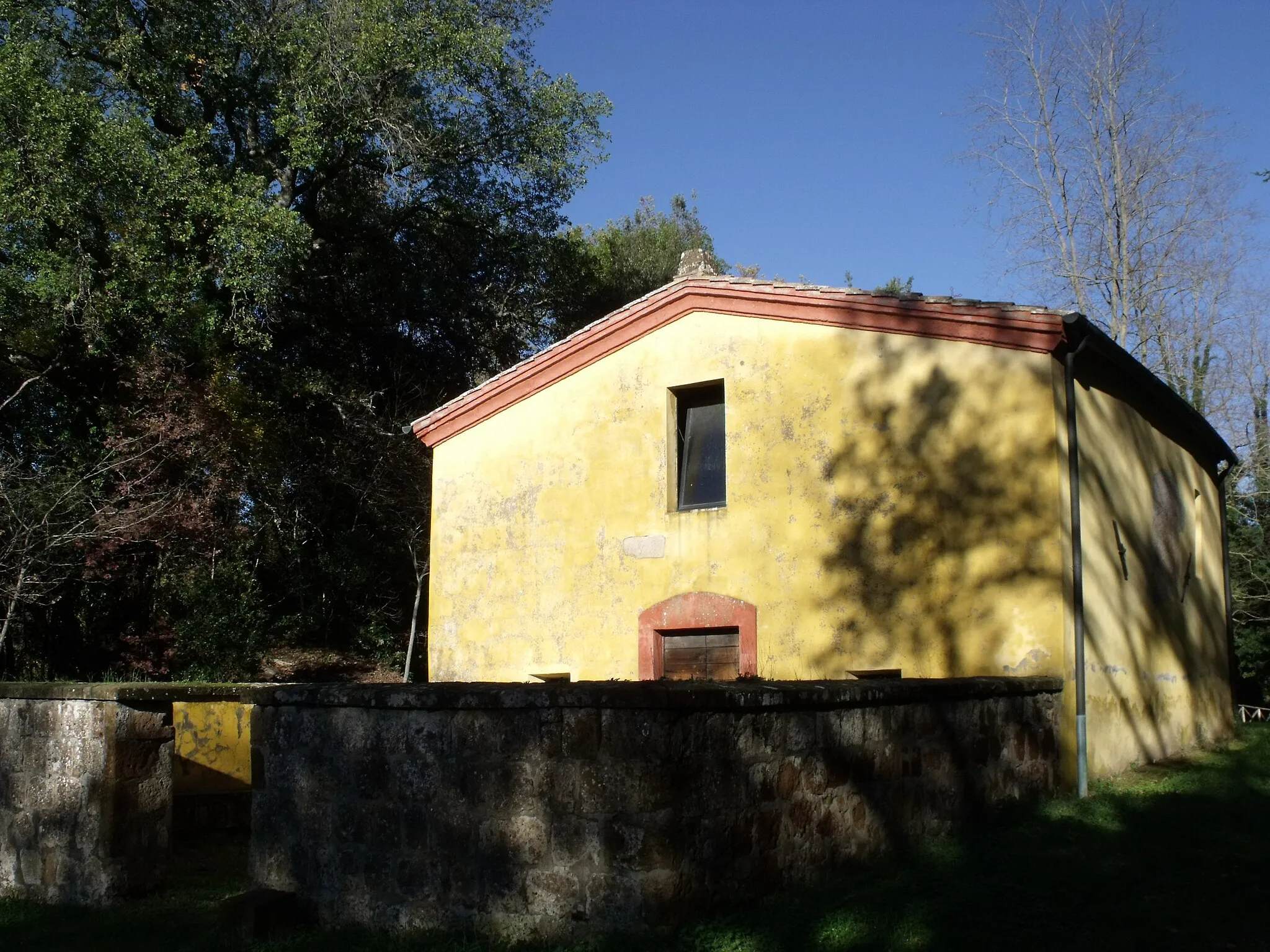 Photo showing: Church San Rocco, outside of Sorano, Province of Grosseto, Tuscany, Italy