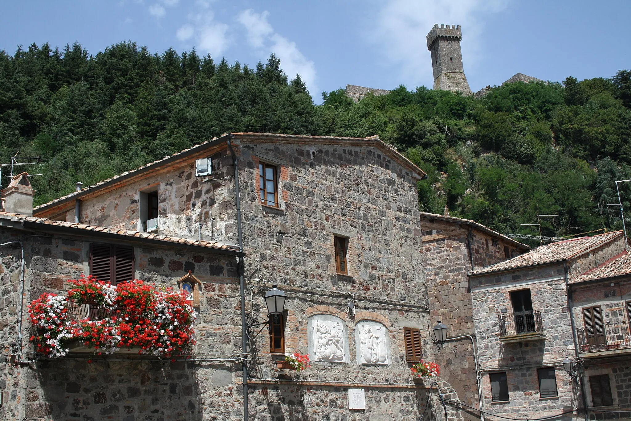 Photo showing: La rocca di Radicofani vista dal borgo, (SI), Italia.