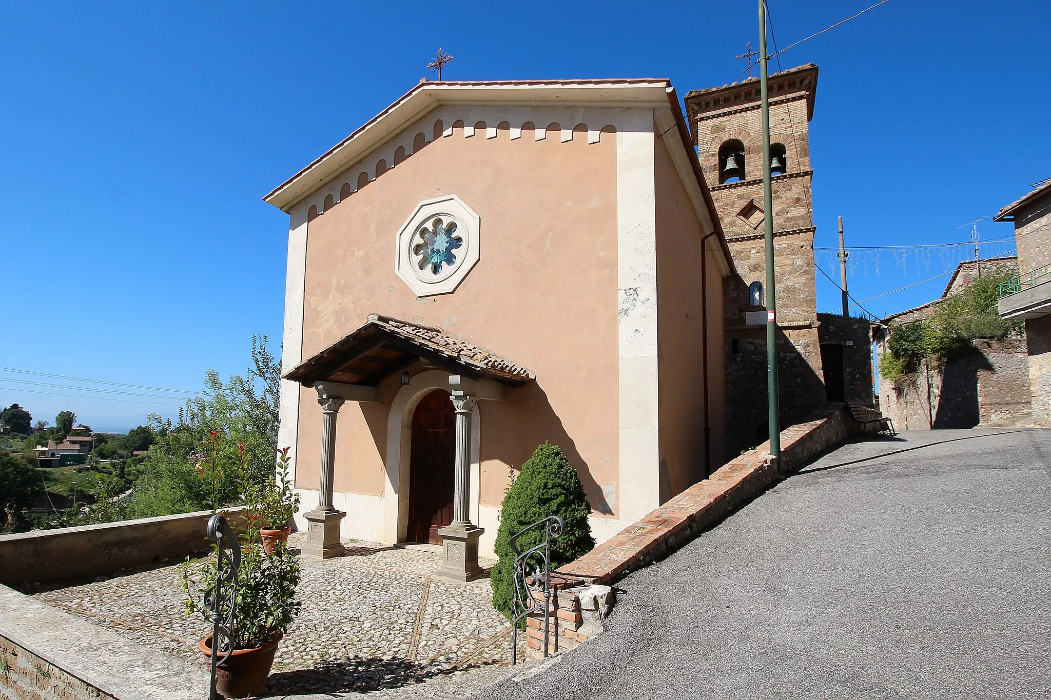 Photo showing: church San Giorgio, Poggiolo, hamlet of Calvi dell'Umbria, Province of Terni, Umbria, Italy