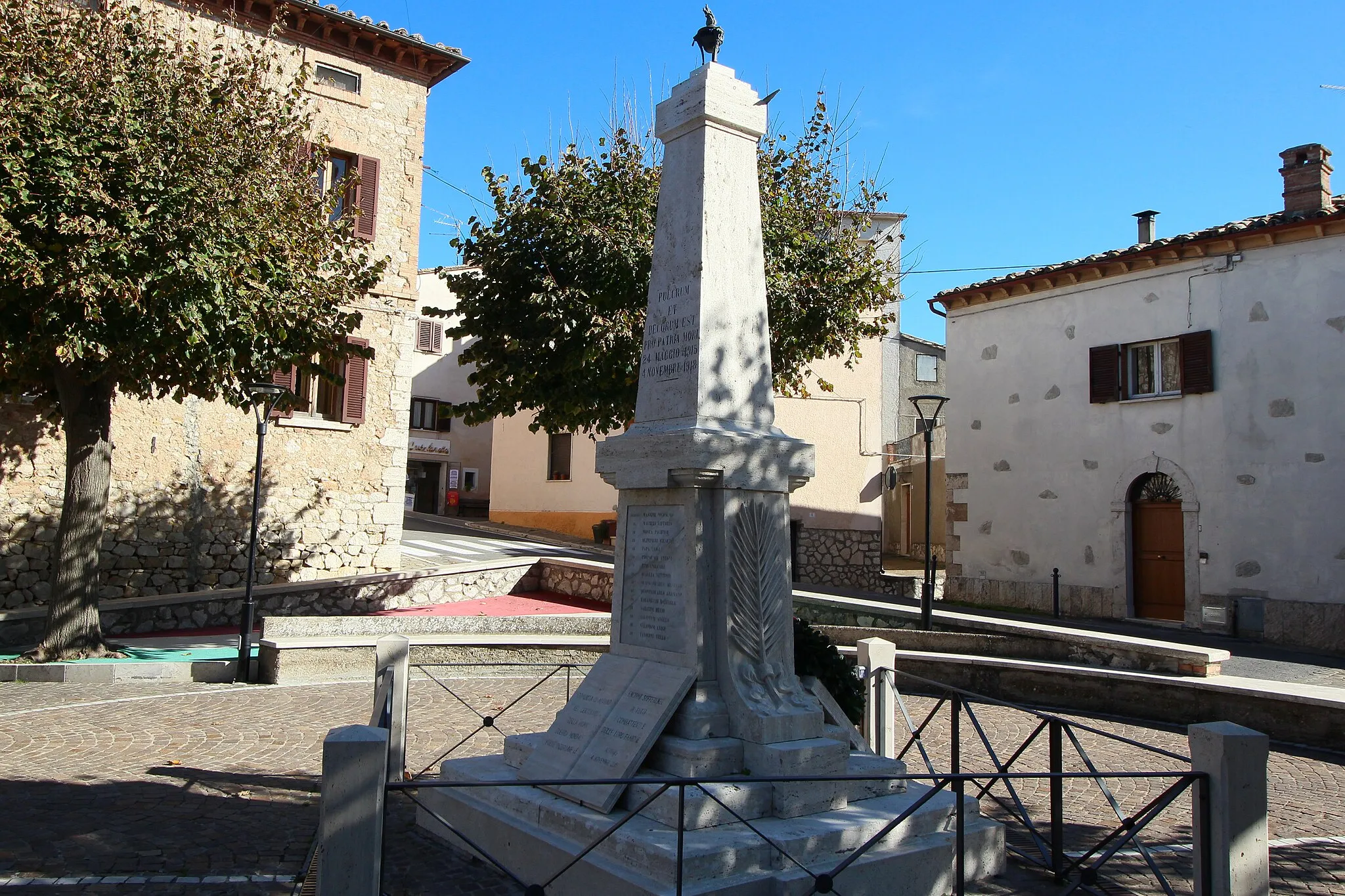 Photo showing: Monumento ai Caduti (Alviano)