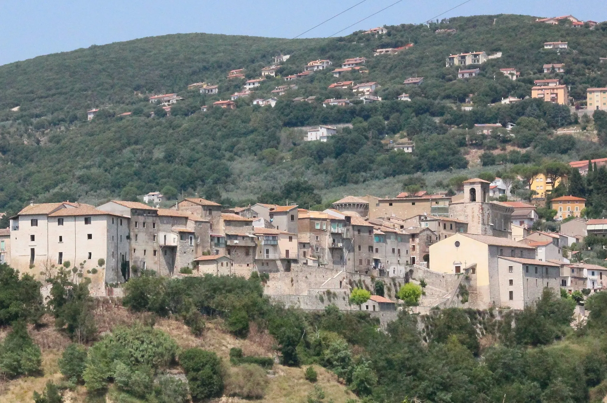 Photo showing: Panorama of Alviano, Province of Terni, Umbria, Italy