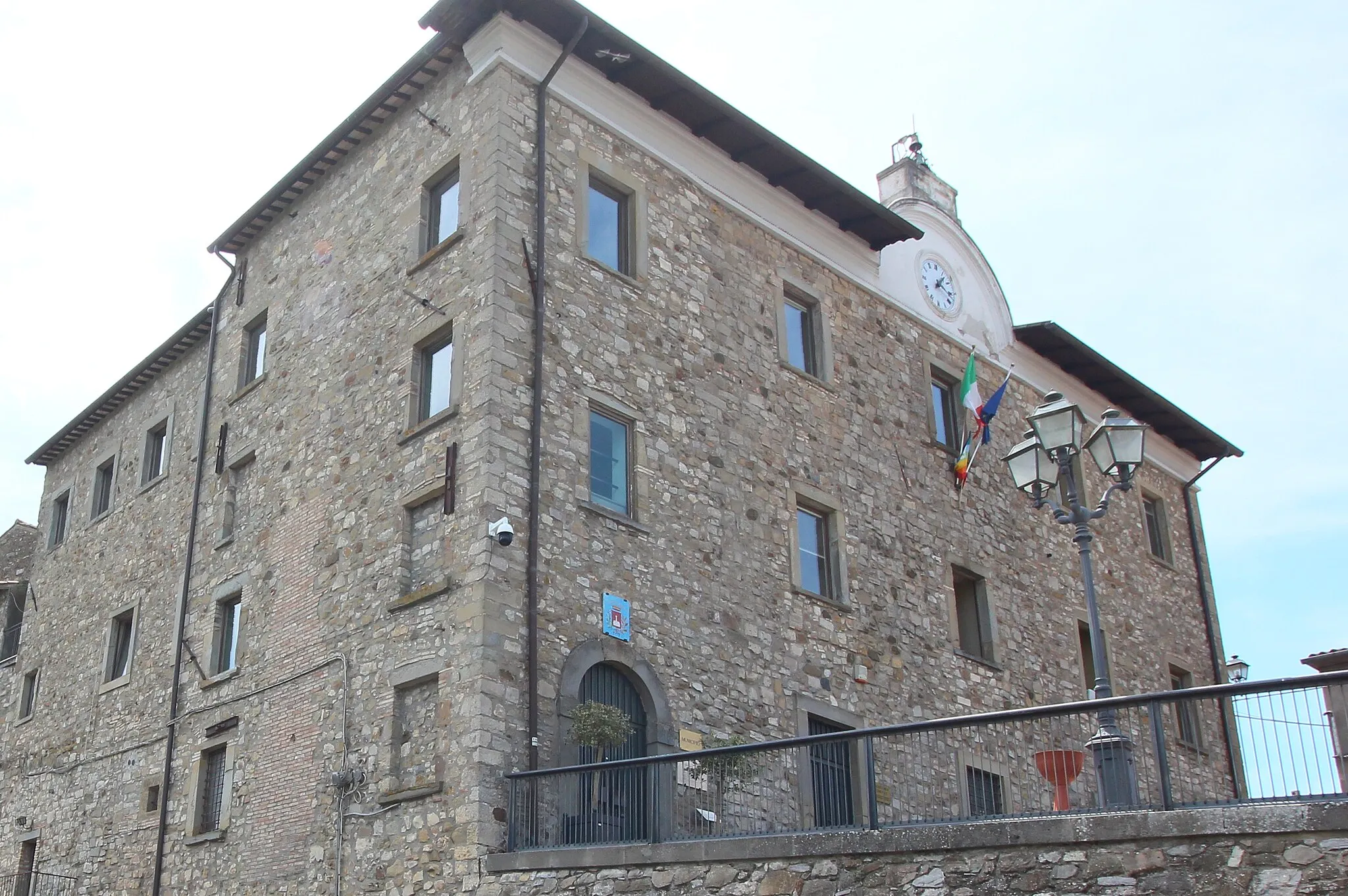 Photo showing: town hall Palazzo comunale, Baschi, Umbria, Italy