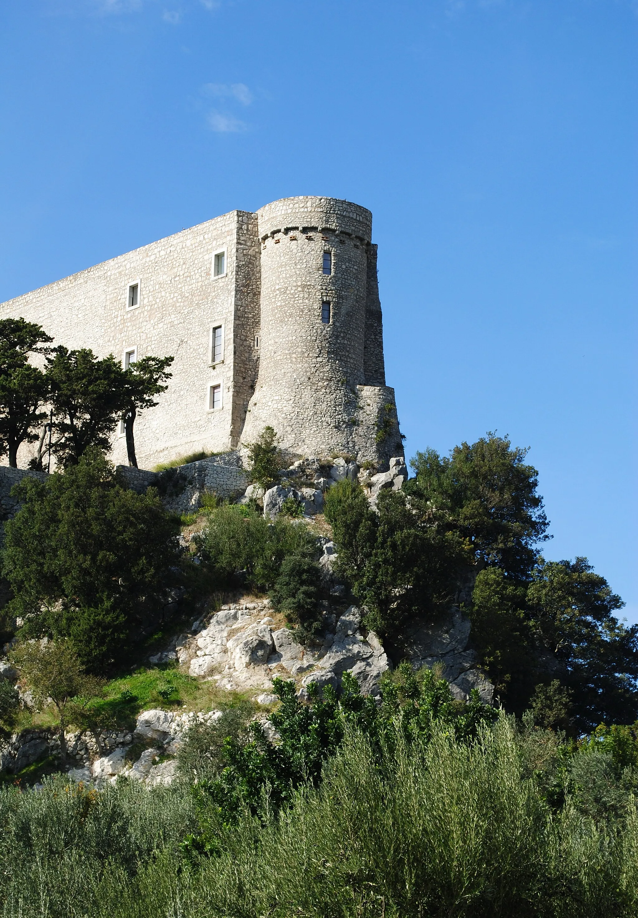 Photo showing: Castello medievale di Rocca d'Evandro.