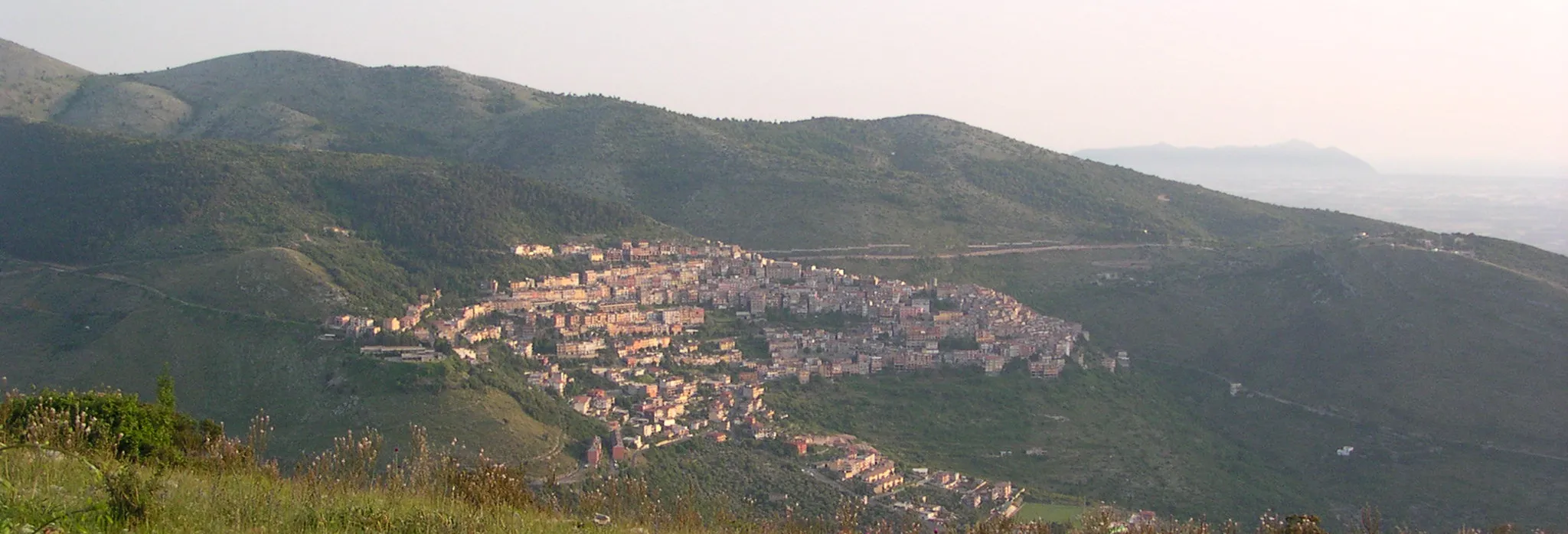 Photo showing: Sonnino visto da Roccasecca dei Volsci