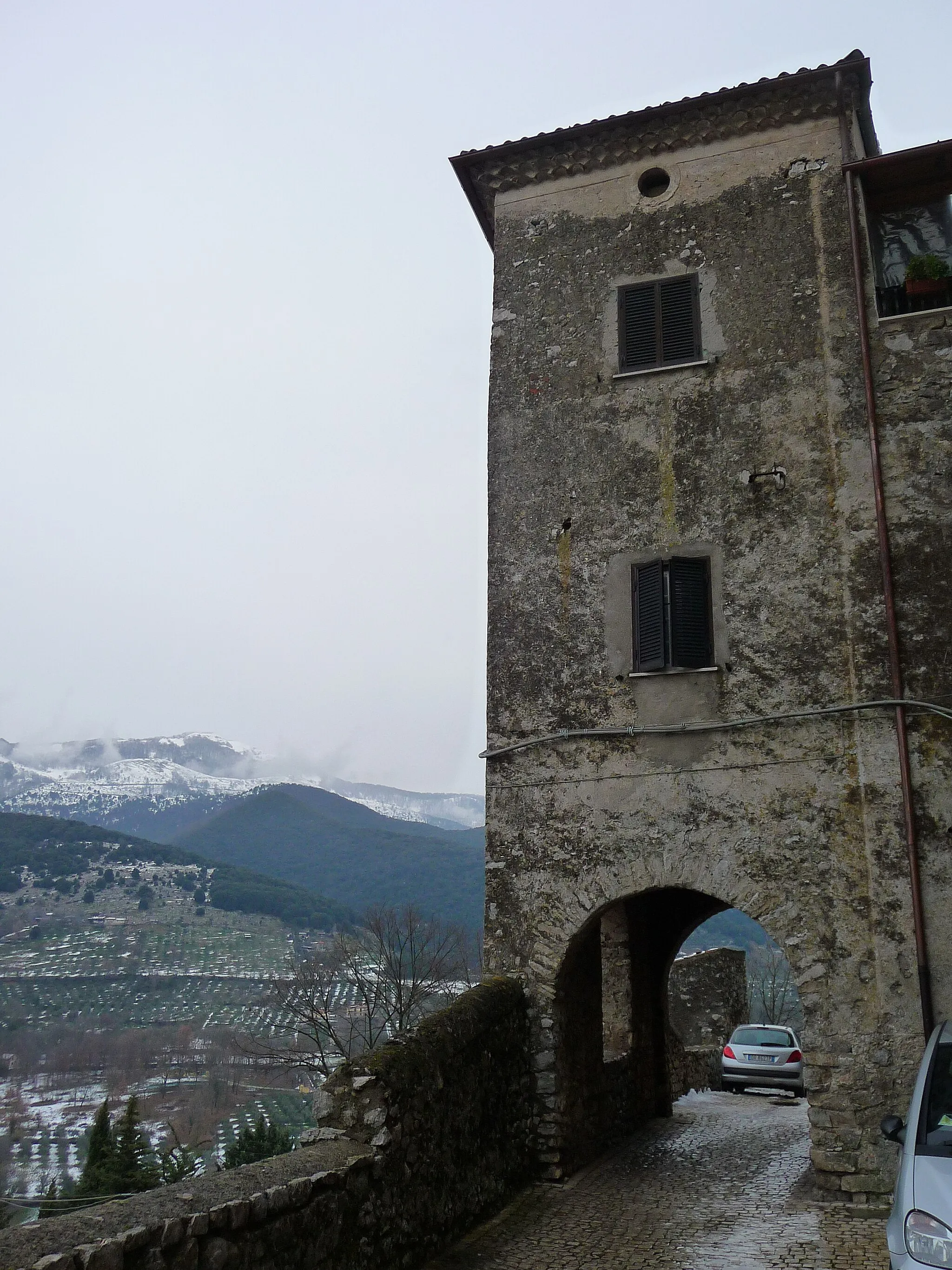Photo showing: Bassiano, casa torre