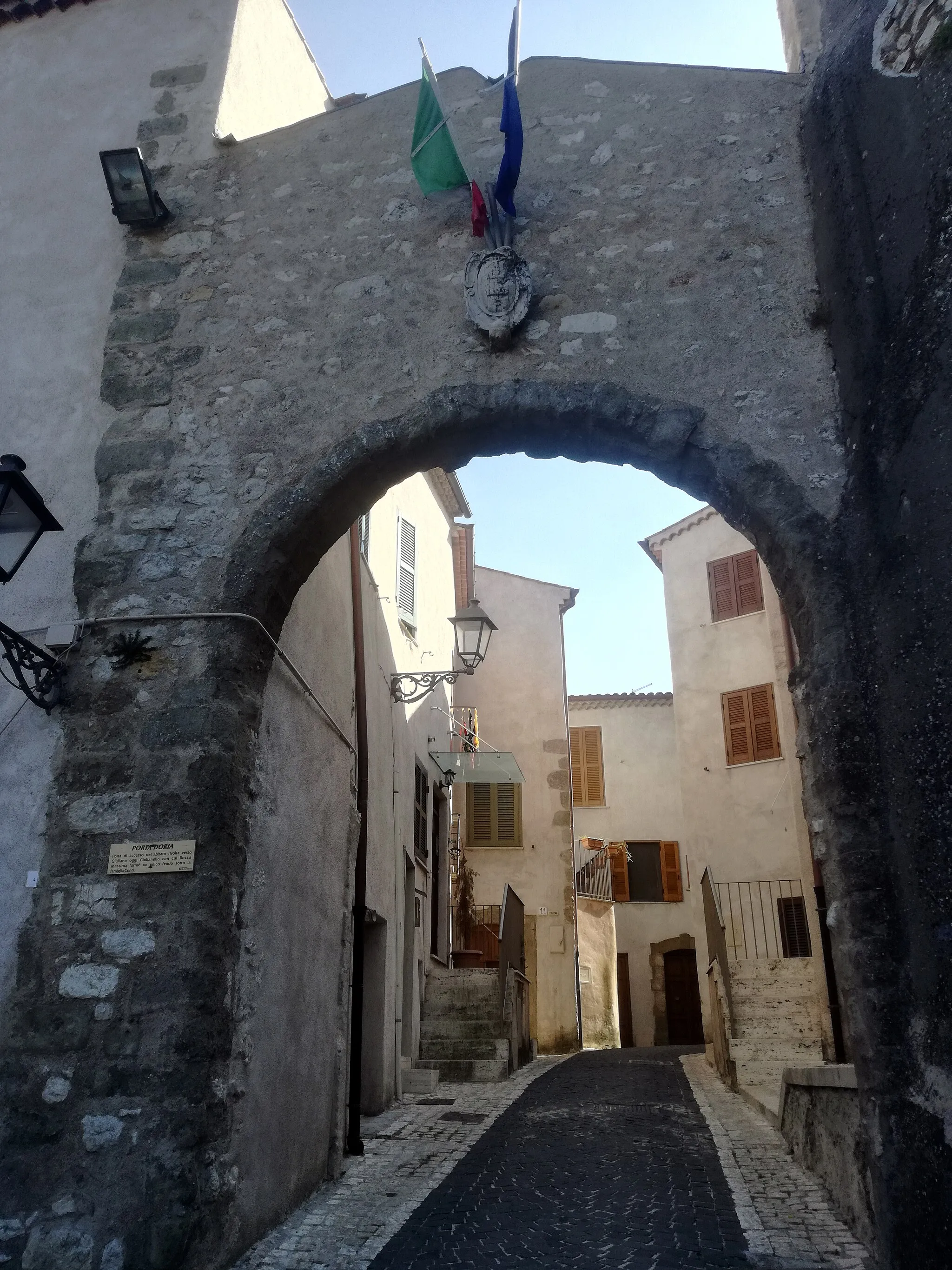 Photo showing: Porta Doria, comune di Rocca Massima