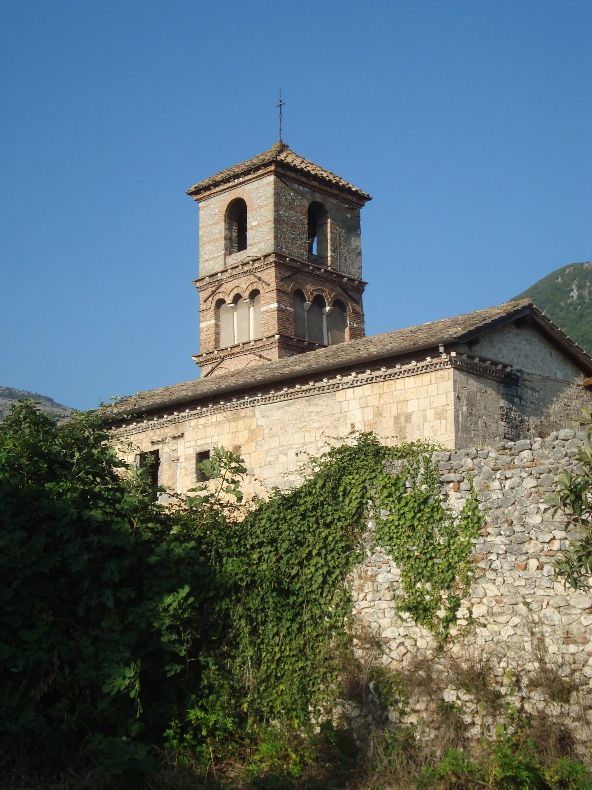Photo showing: Backside of the church Santa Maria in Marcellina, Lazio, Italy