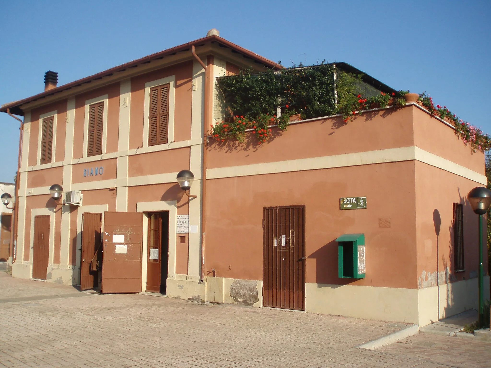 Photo showing: Ferrovia Roma Civita Castellana Viterbo. Stazione di Riano