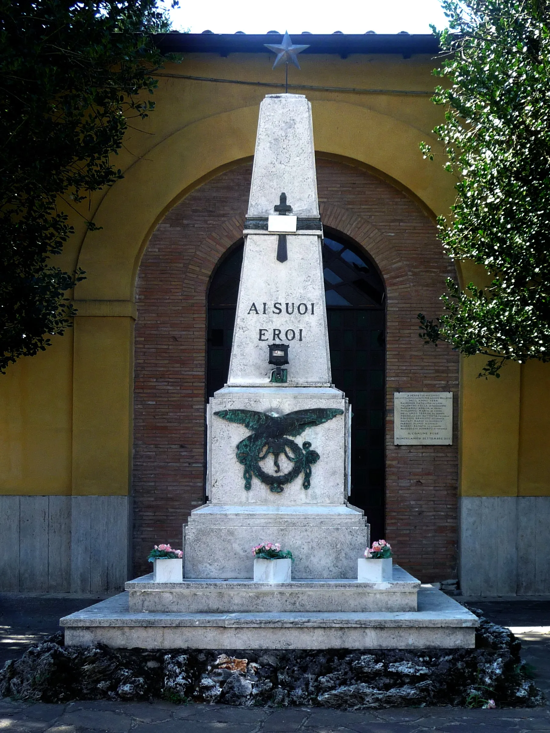 Photo showing: Monumento ai caduti di Montelanico