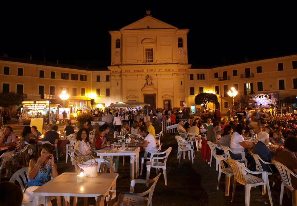 Photo showing: piazza europa, san lorenzo nuovo