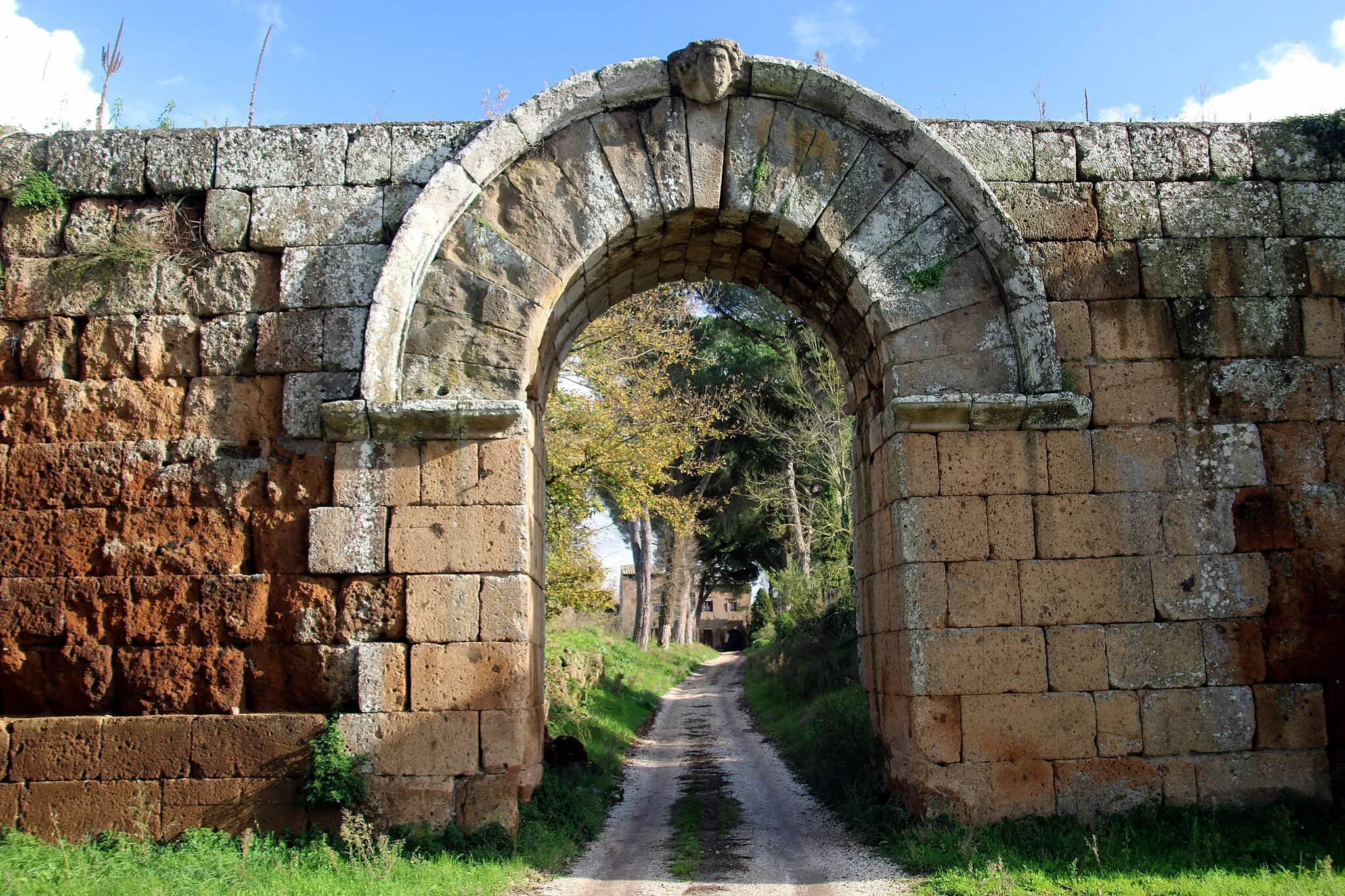 Photo showing: Porta di Giove (Falerii Novi)