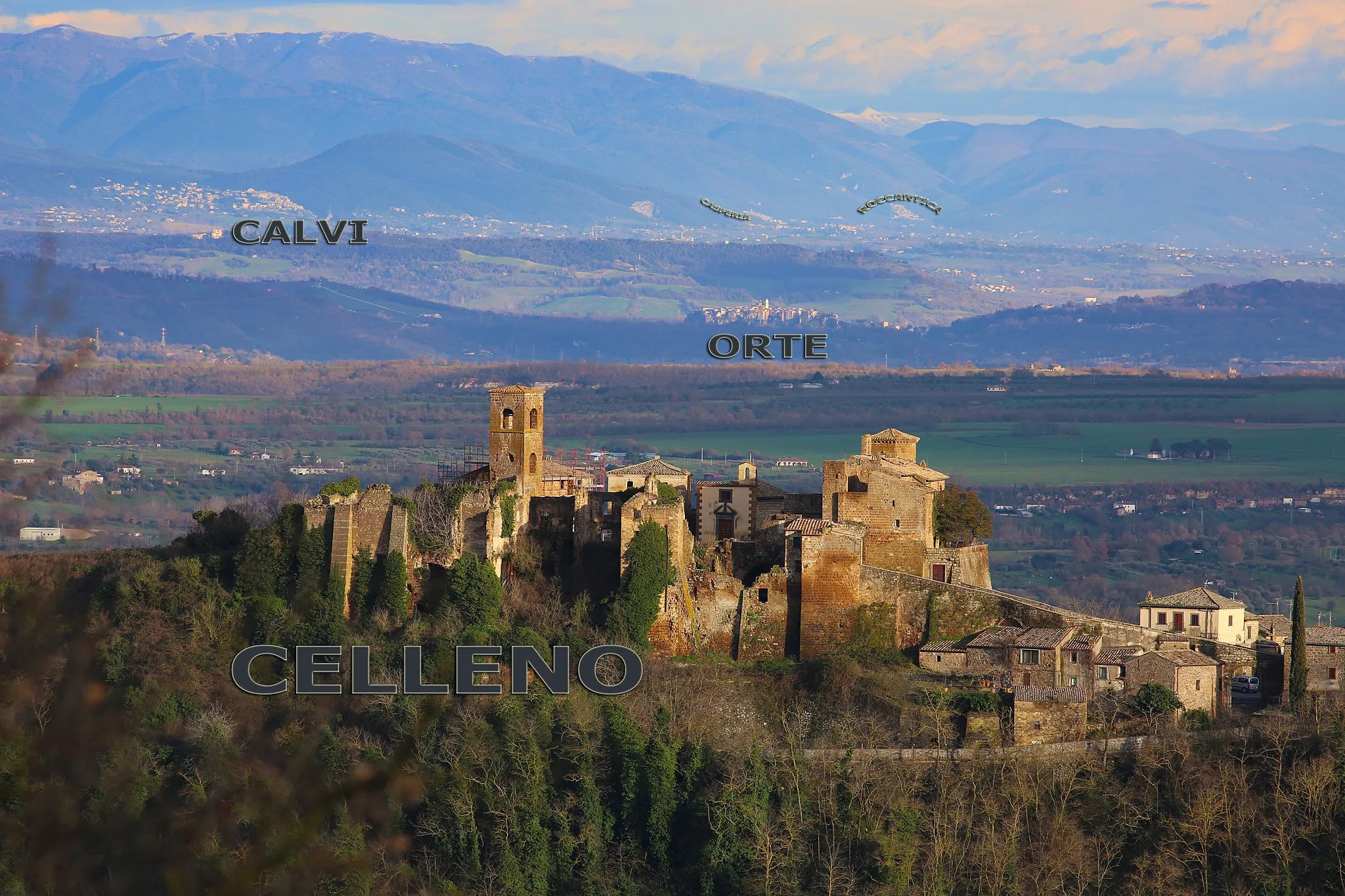 Photo showing: Panorama della Valle del Tevere da Celleno