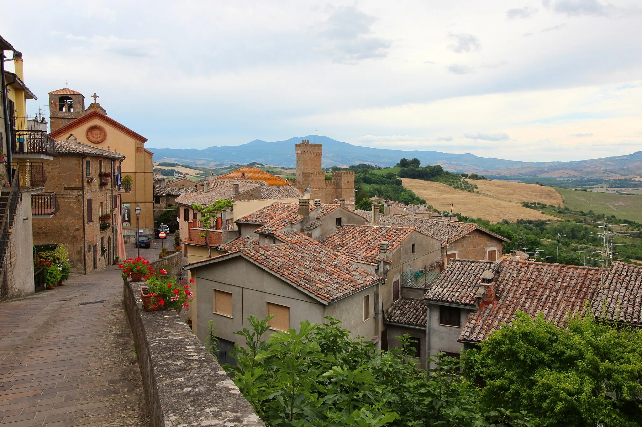 Photo showing: town center of Proceno, Province of Viterbo, Lazio, Italy
