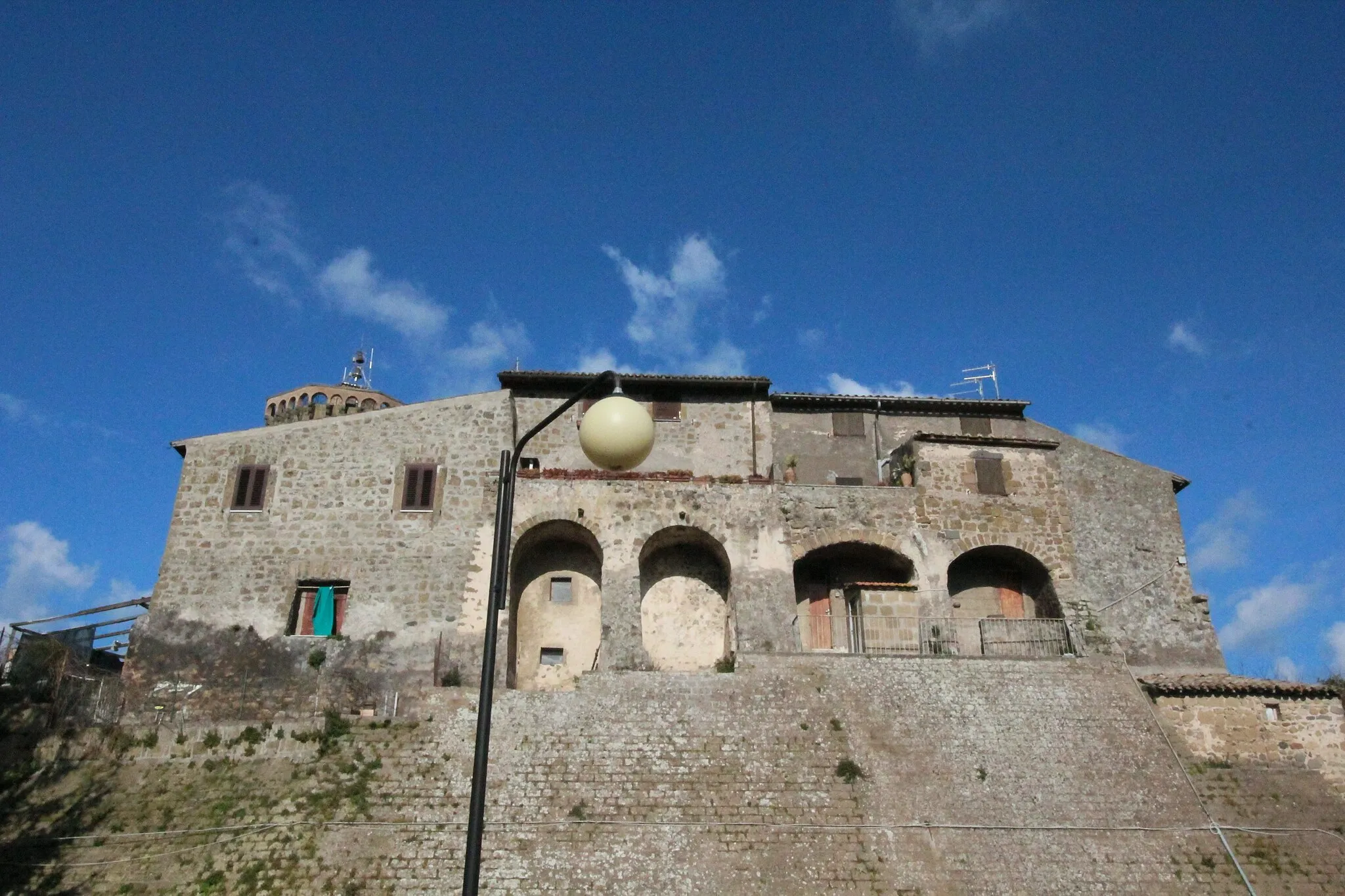 Photo showing: Castle Ruin Rocca di Marta, Lazio, Italy