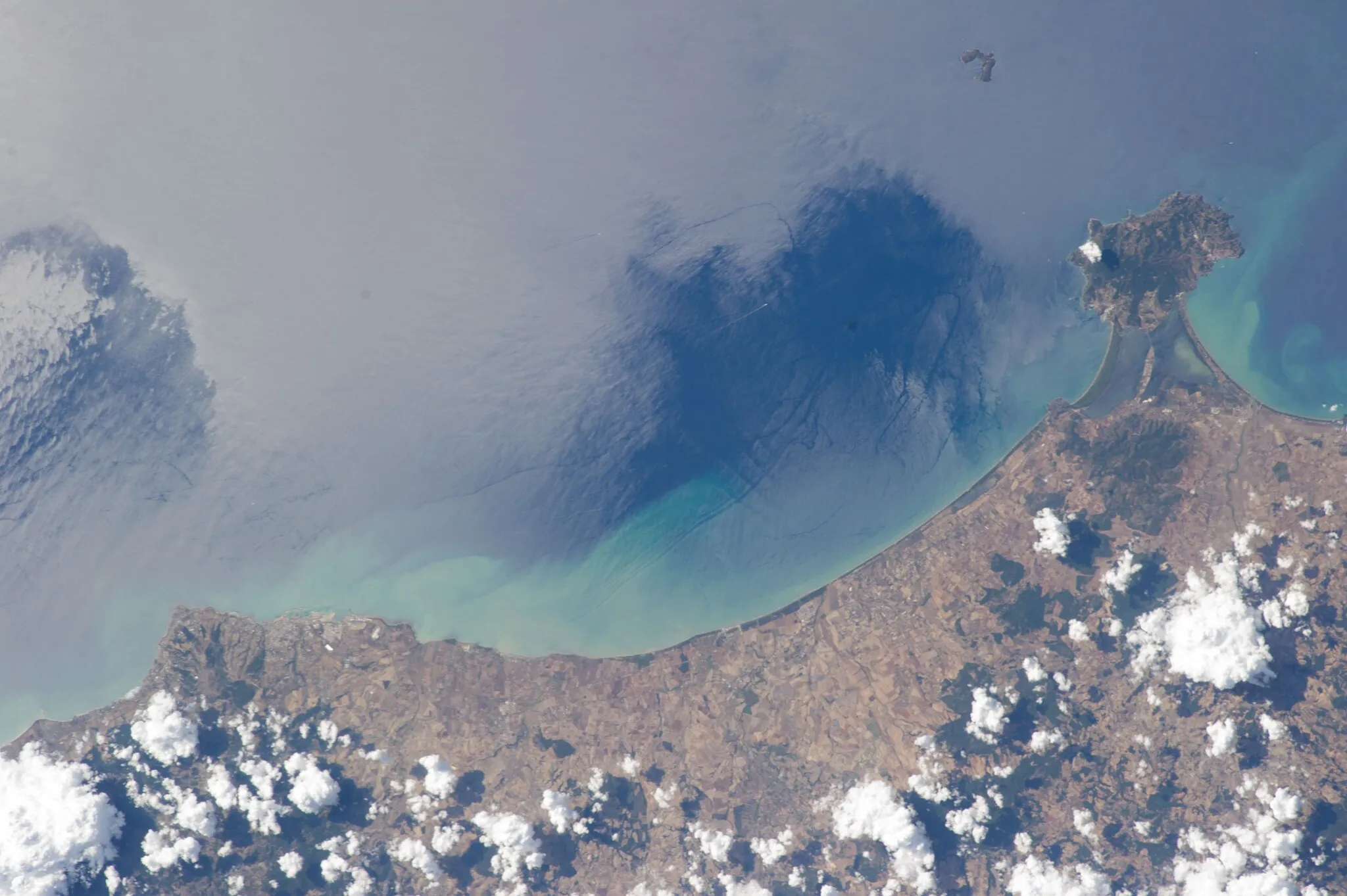 Photo showing: View of Italy taken during ISS Expedition 37.