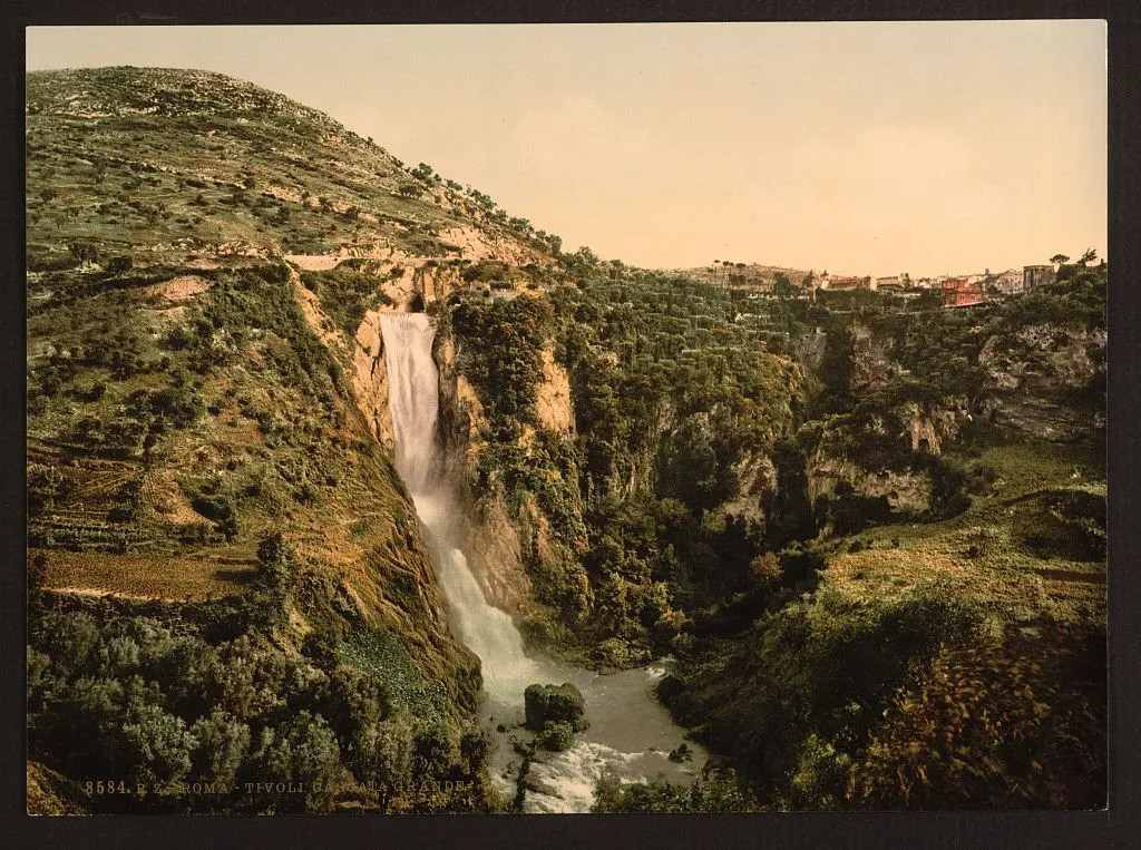 Photo showing: Cascade of the river Aniene in Tivoli, Italy, near the Villa Gregoriana. "8584 P.Z. Roma Tivoli Cascata Grande".