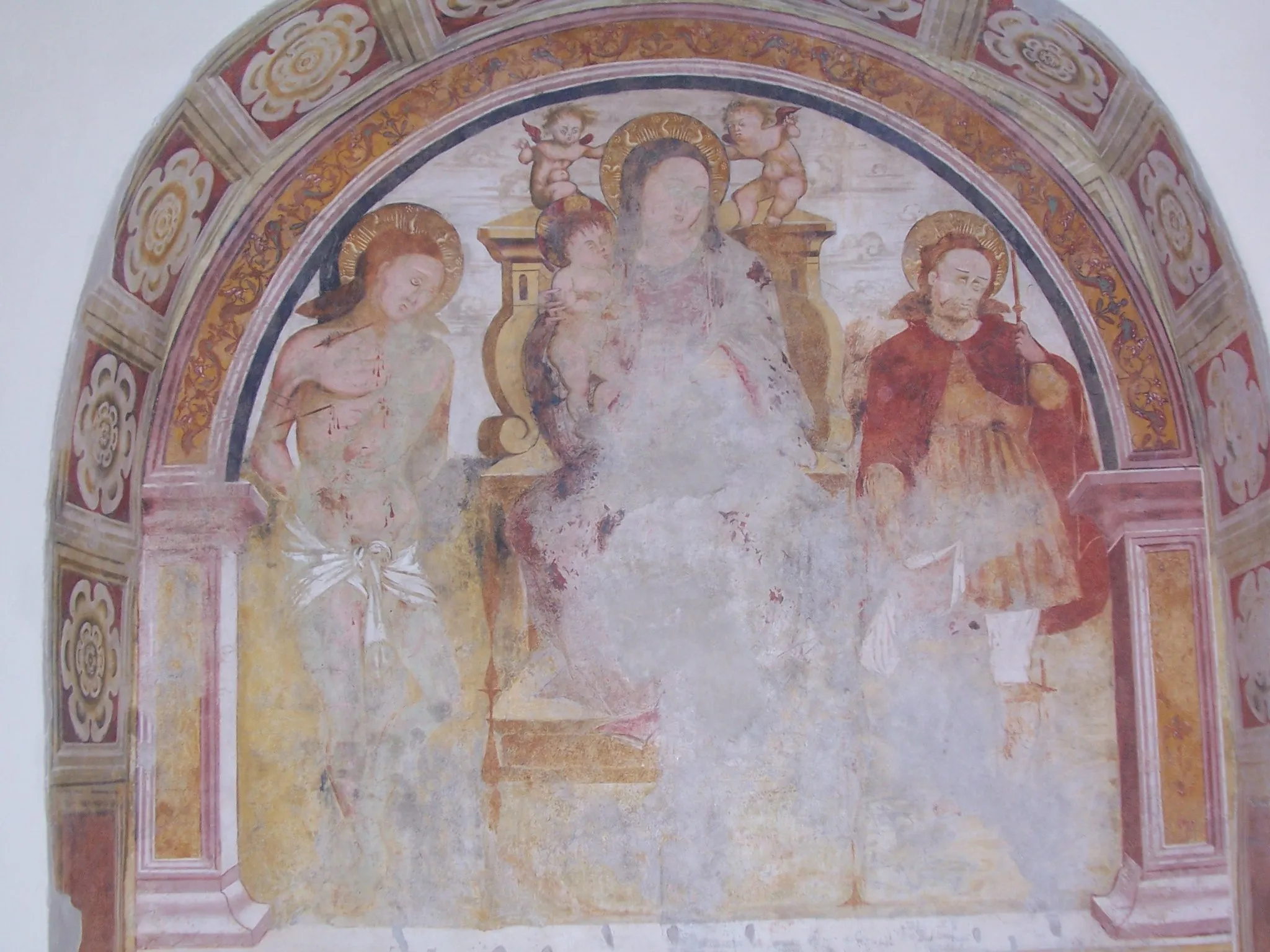 Photo showing: Affresco presente all'interno della Cappella di Maria SS delle Grazie di Casale di Carinola